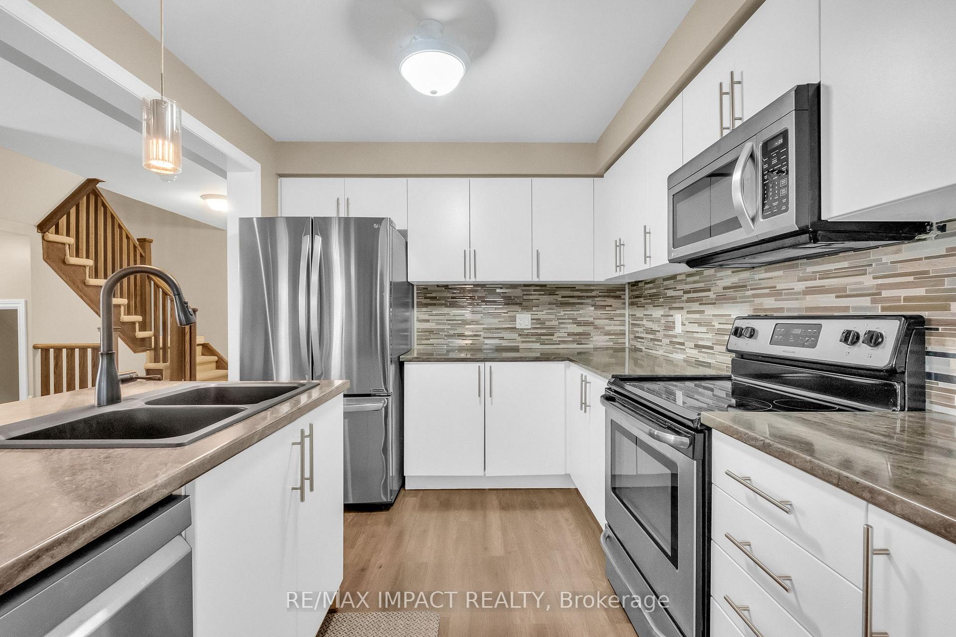 Photo 16 of 821 Leslie Street, Cobourg — HOMEH