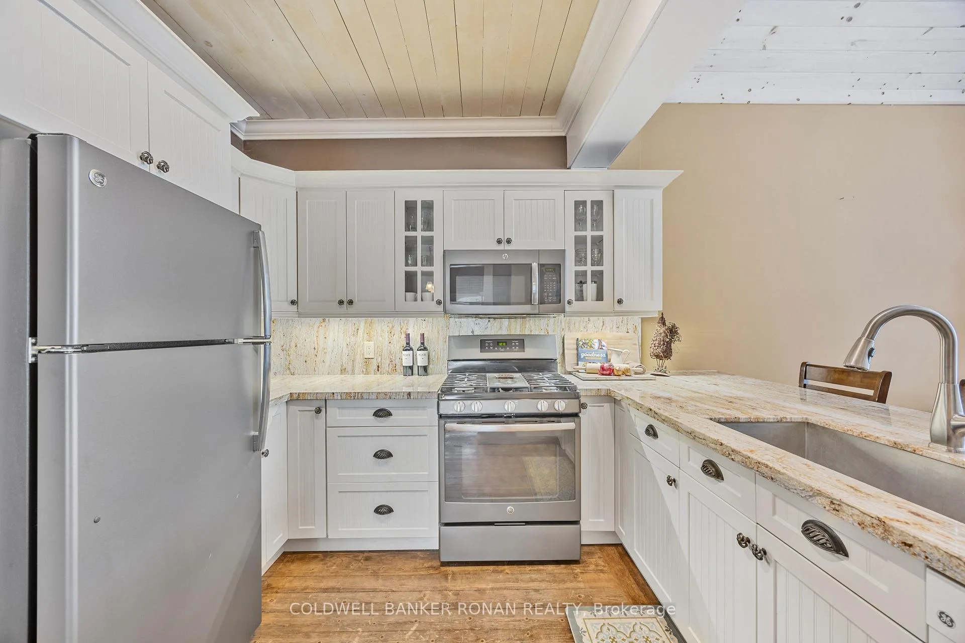 Photo 16 of 54 Nelson Street W, New Tecumseth, Alliston — HOMEH