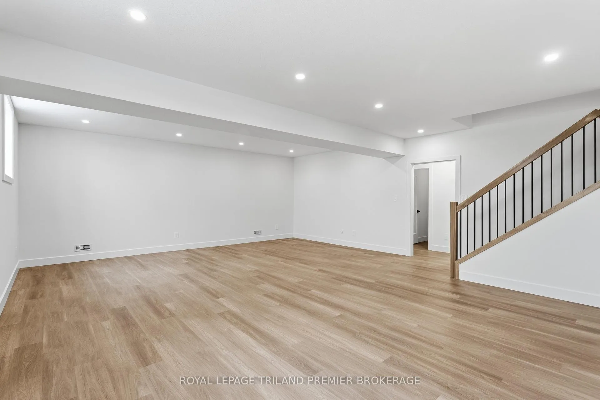 Photo 37 of 78 Dearing Drive, South Huron, Stephen — HOMEH