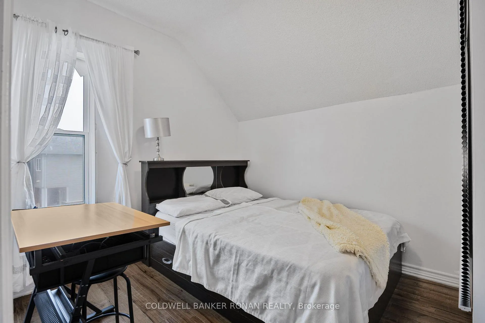 Photo 21 of 215 First Avenue W, Shelburne — HOMEH