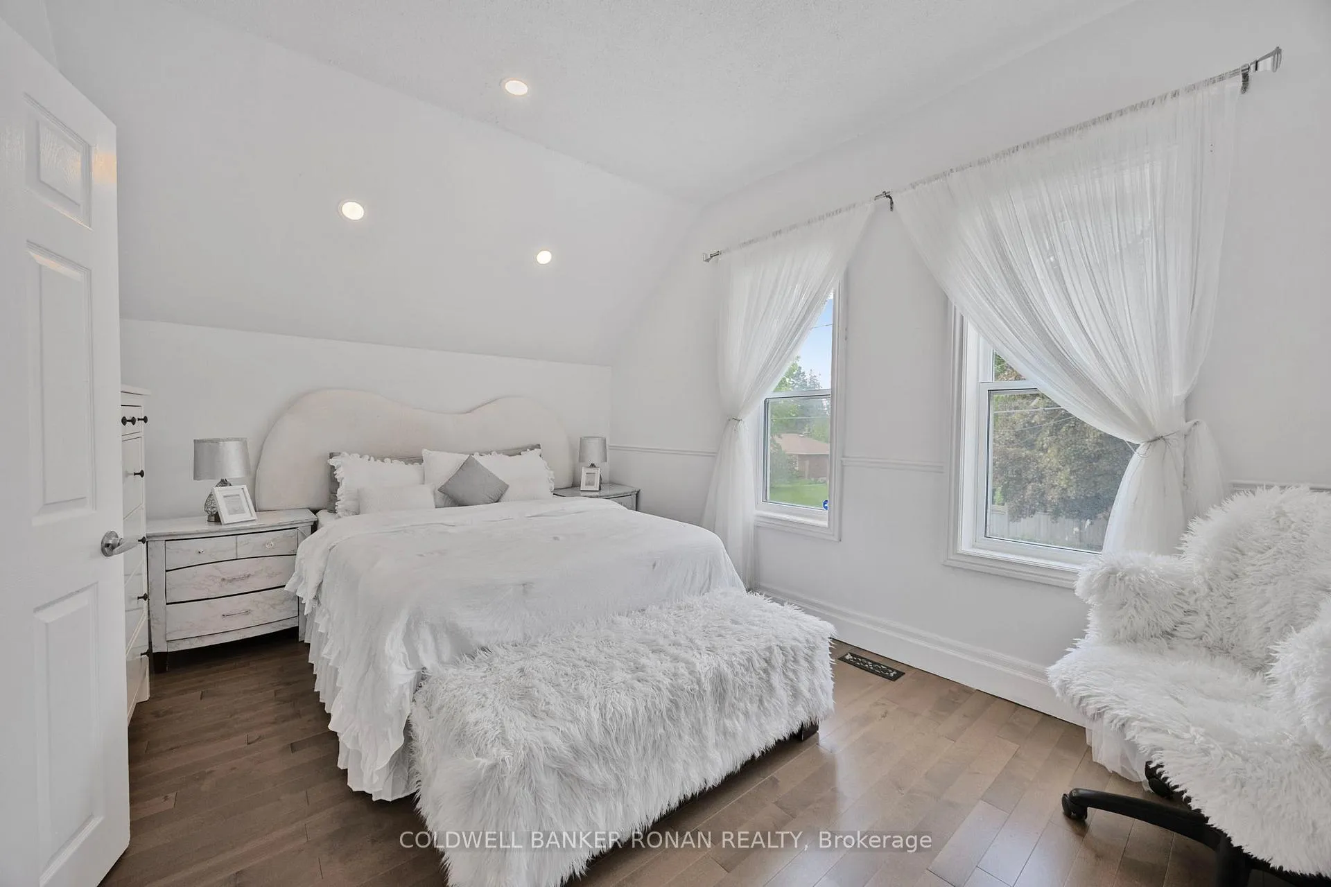 Photo 22 of 215 First Avenue W, Shelburne — HOMEH