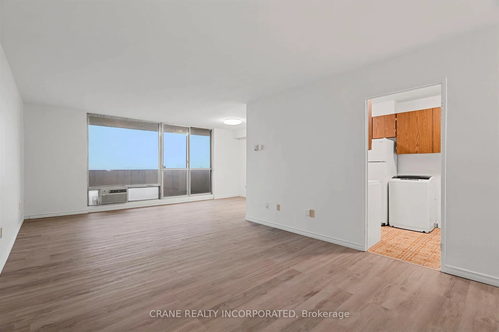 Photo 3 of Unit 2610, 1 Massey Square, Toronto, Crescent Town — HOMEH