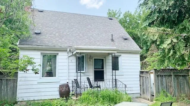 Photo 2 of 125 Gary Avenue, Hamilton, Ainslie Wood — HOMEH