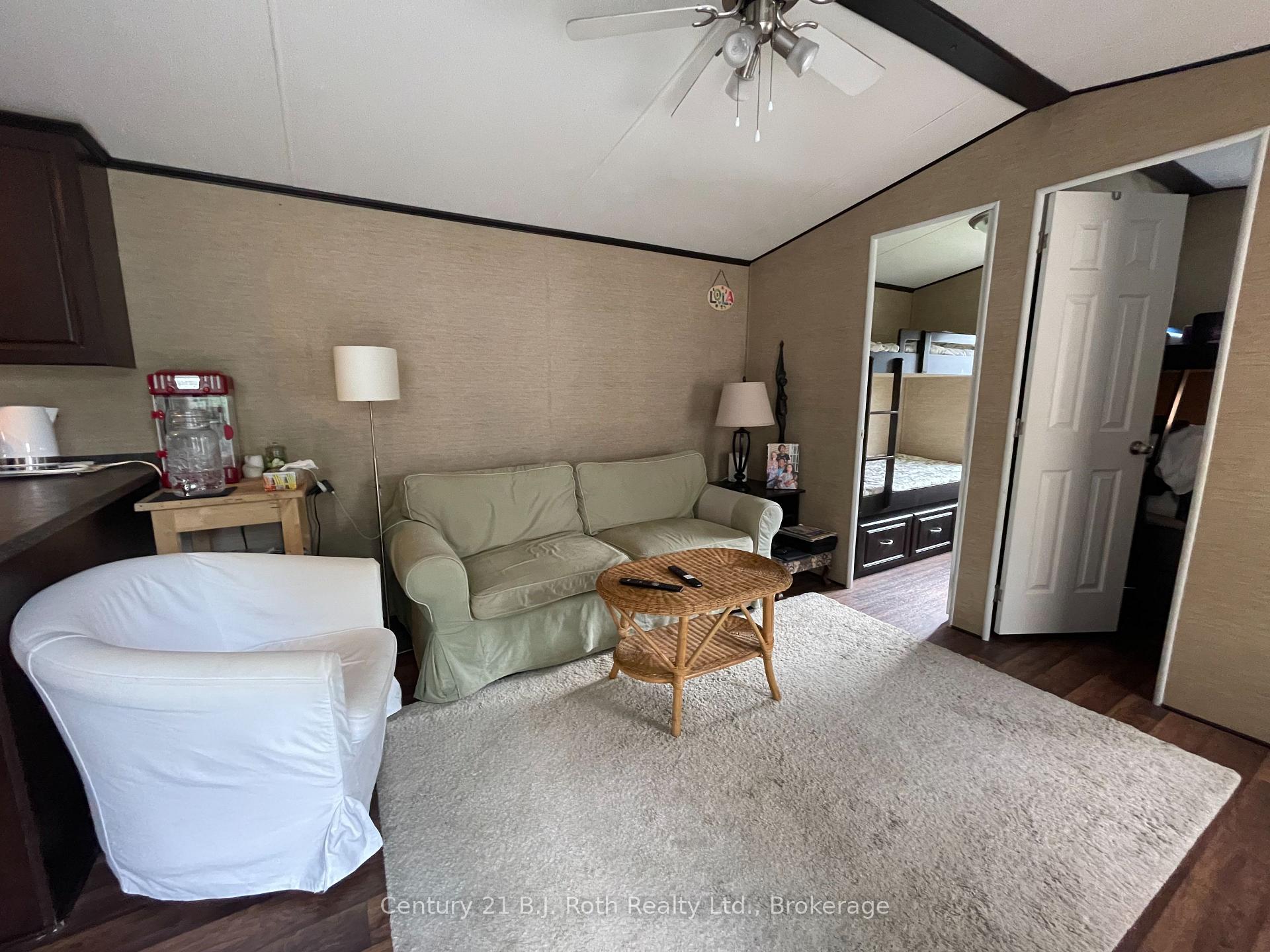 Photo 4 of Unit 98, 1082 Shamrock Marina Road, Gravenhurst, Morrison — HOMEH