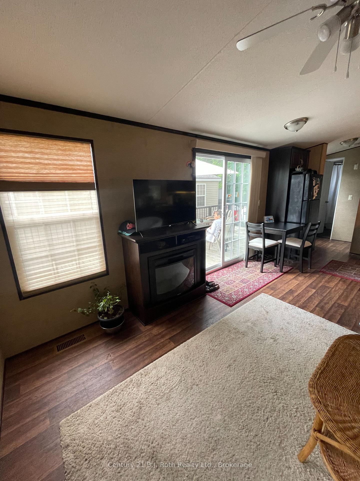 Photo 10 of Unit 98, 1082 Shamrock Marina Road, Gravenhurst, Morrison — HOMEH