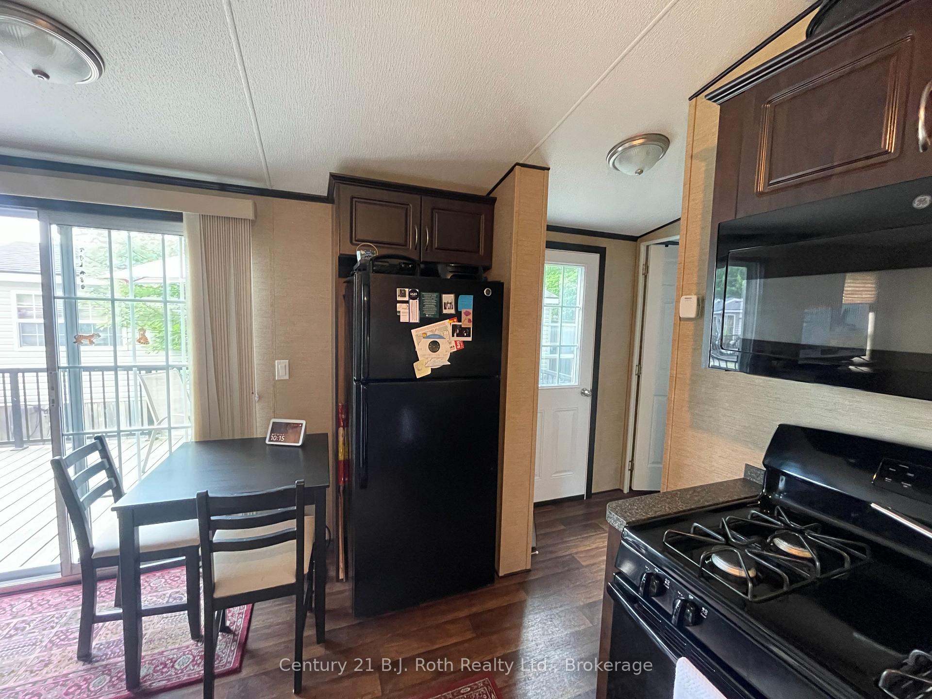 Photo 14 of Unit 98, 1082 Shamrock Marina Road, Gravenhurst, Morrison — HOMEH