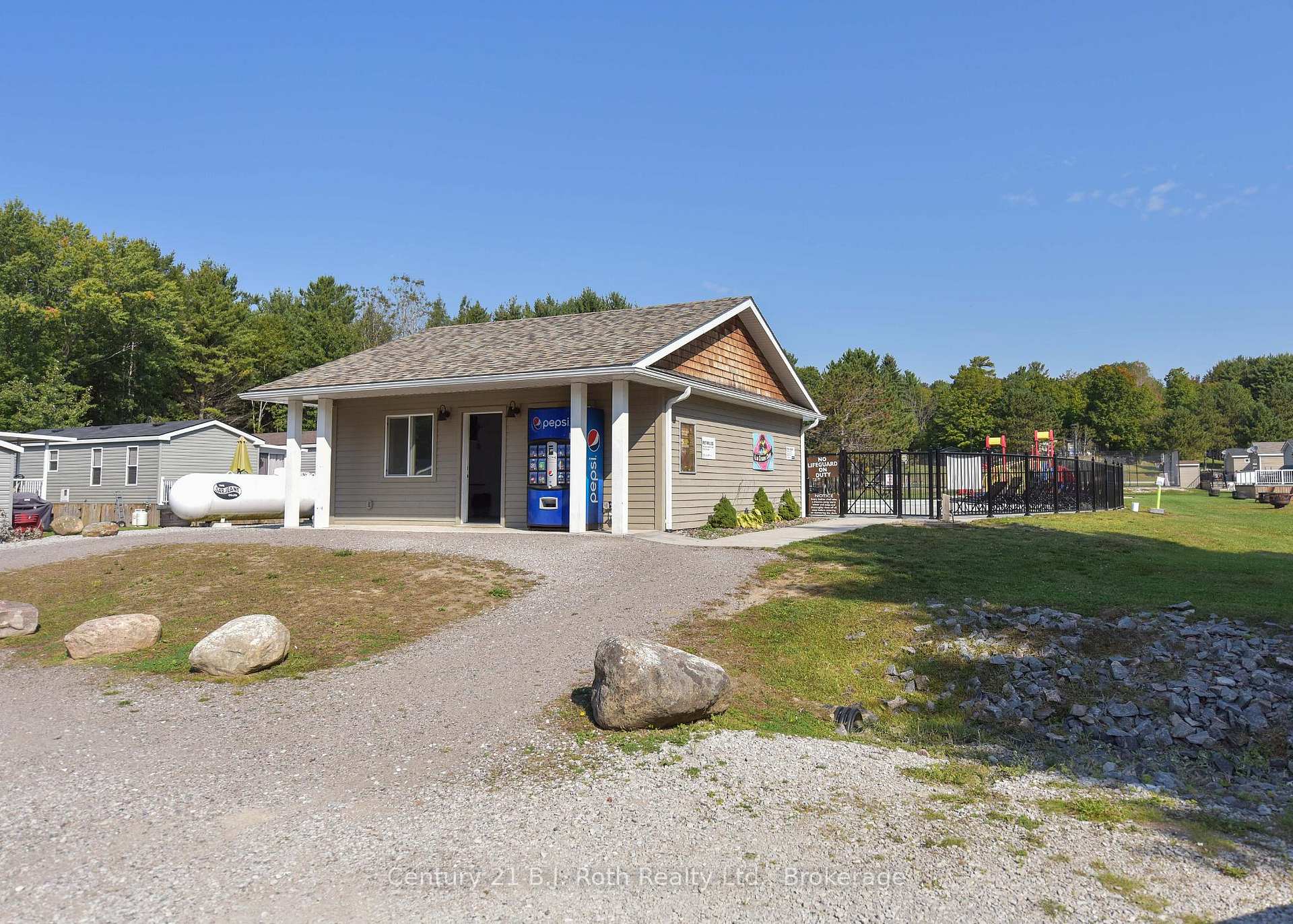 Photo 37 of Unit 98, 1082 Shamrock Marina Road, Gravenhurst, Morrison — HOMEH