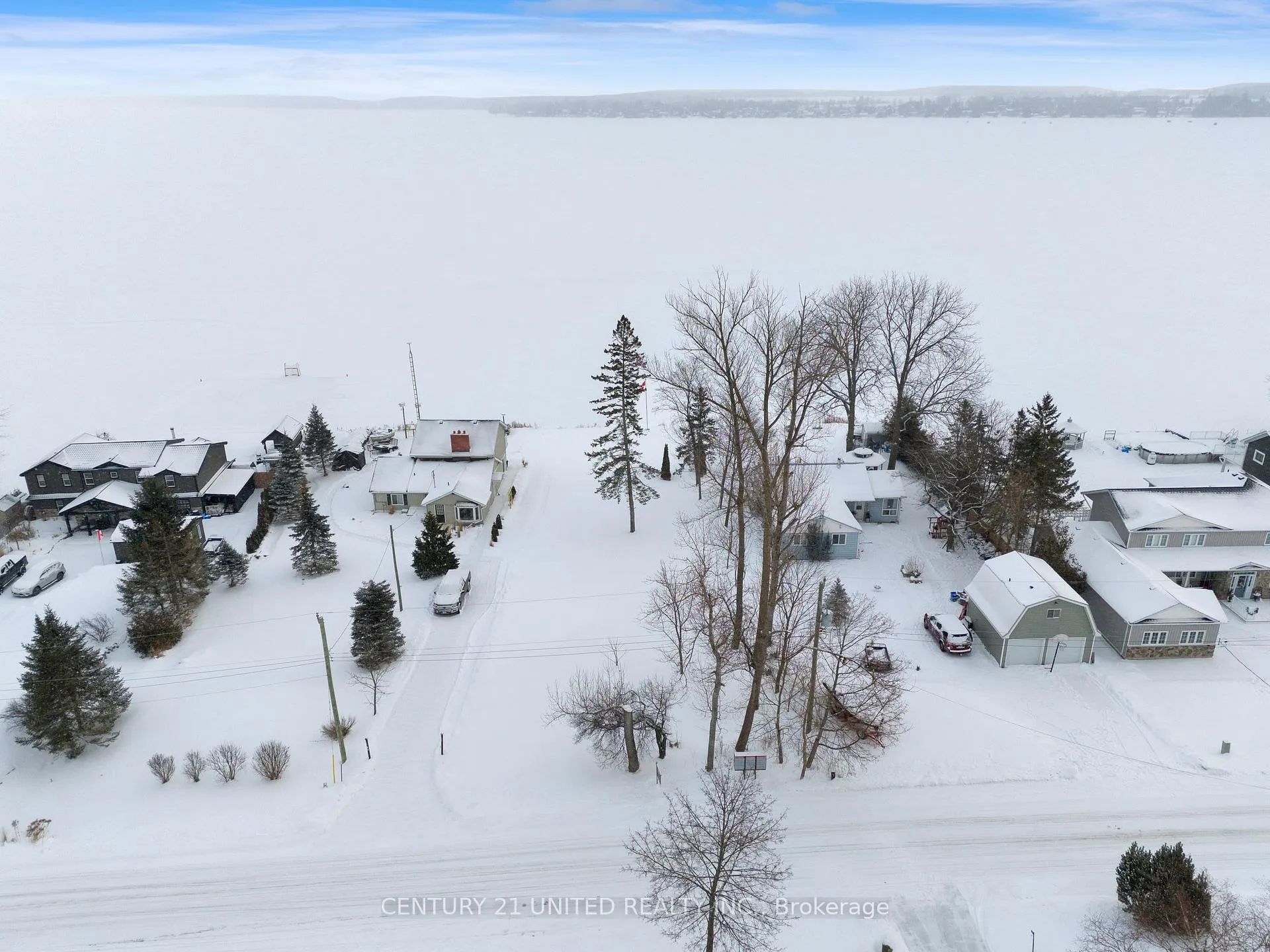 Photo 7 of Aldred Drive E, Scugog, Port Perry — HOMEH