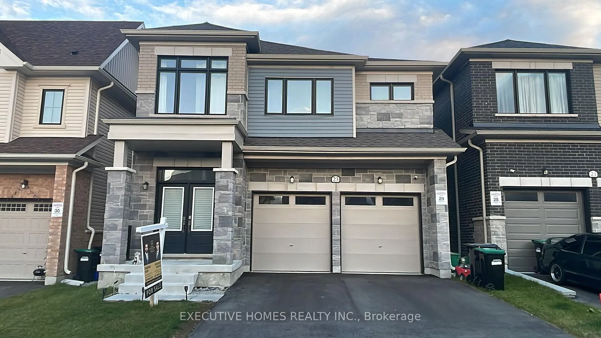 Front of 23 Kingsbury Trail