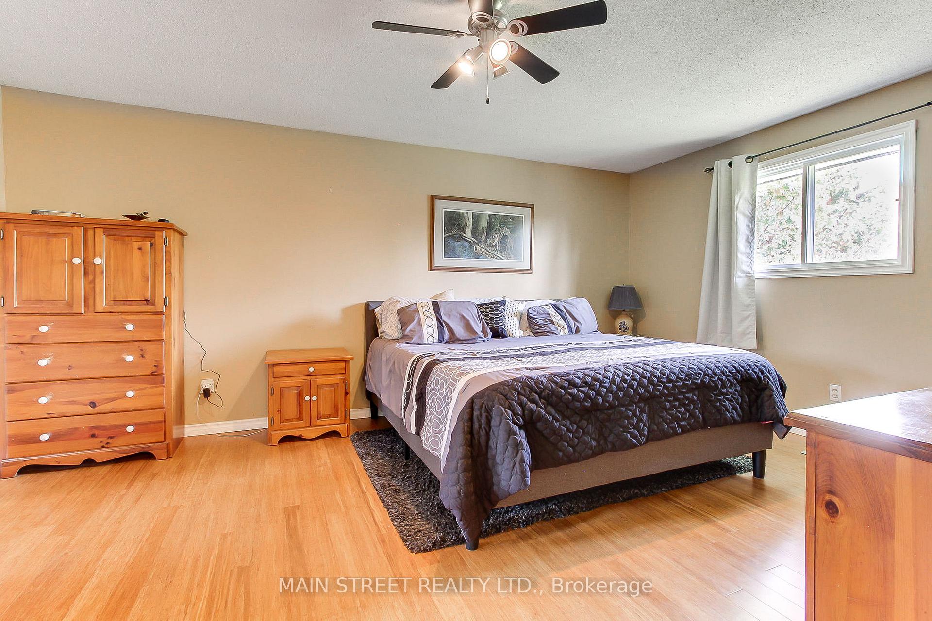 Photo 15 of 32 Beaverdale Crescent, Georgina, Pefferlaw — HOMEH