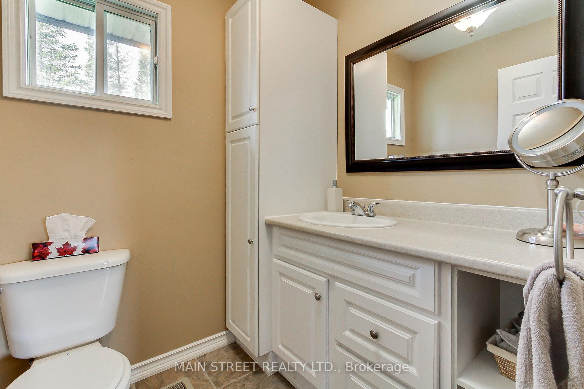 Photo 17 of 32 Beaverdale Crescent, Georgina, Pefferlaw — HOMEH