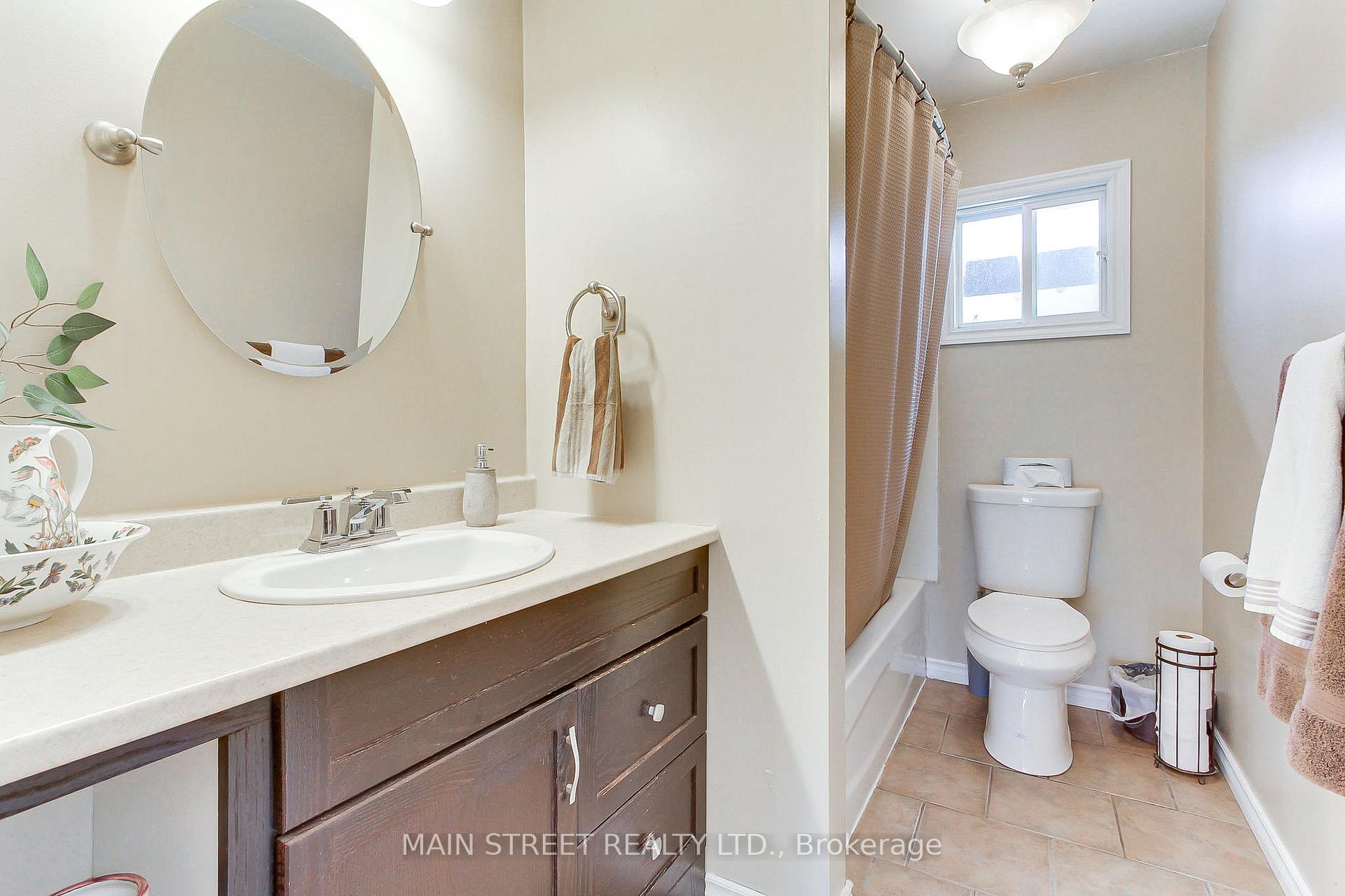 Photo 20 of 32 Beaverdale Crescent, Georgina, Pefferlaw — HOMEH