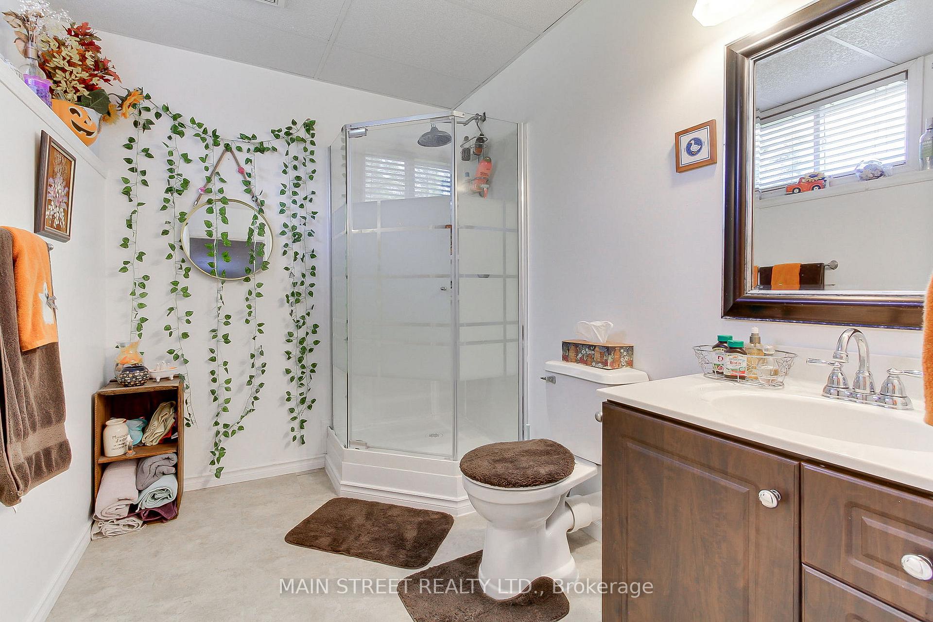 Photo 27 of 32 Beaverdale Crescent, Georgina, Pefferlaw — HOMEH