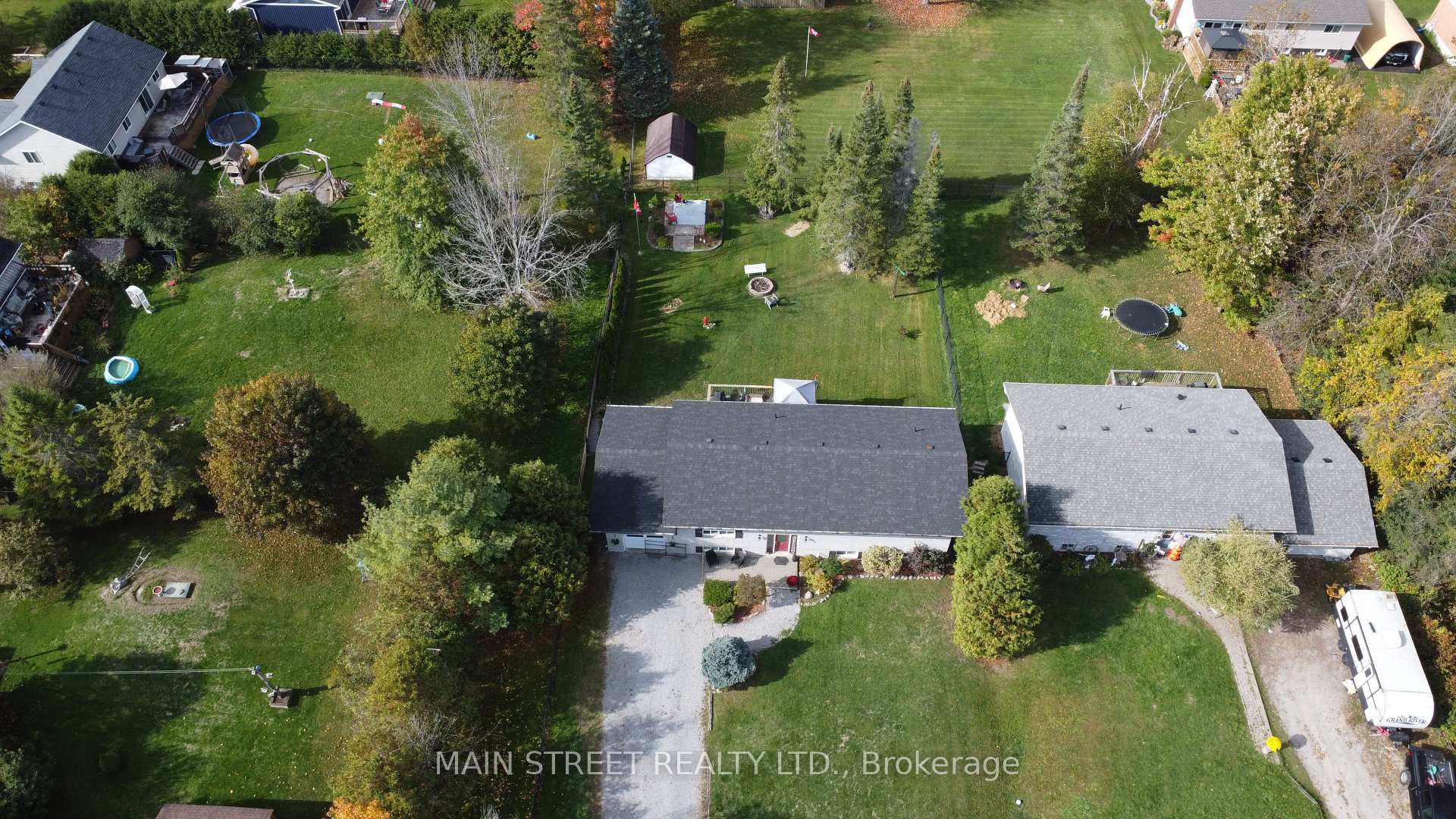 Photo 37 of 32 Beaverdale Crescent, Georgina, Pefferlaw — HOMEH
