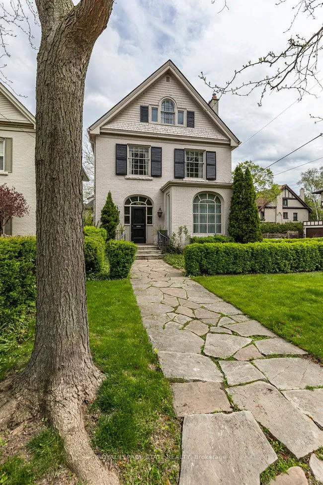Photo 4 of 142 Aberdeen Avenue, Hamilton, Durand — HOMEH