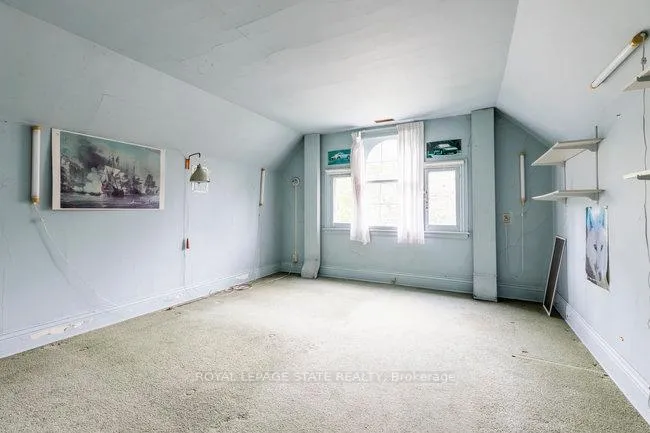 Photo 32 of 142 Aberdeen Avenue, Hamilton, Durand — HOMEH