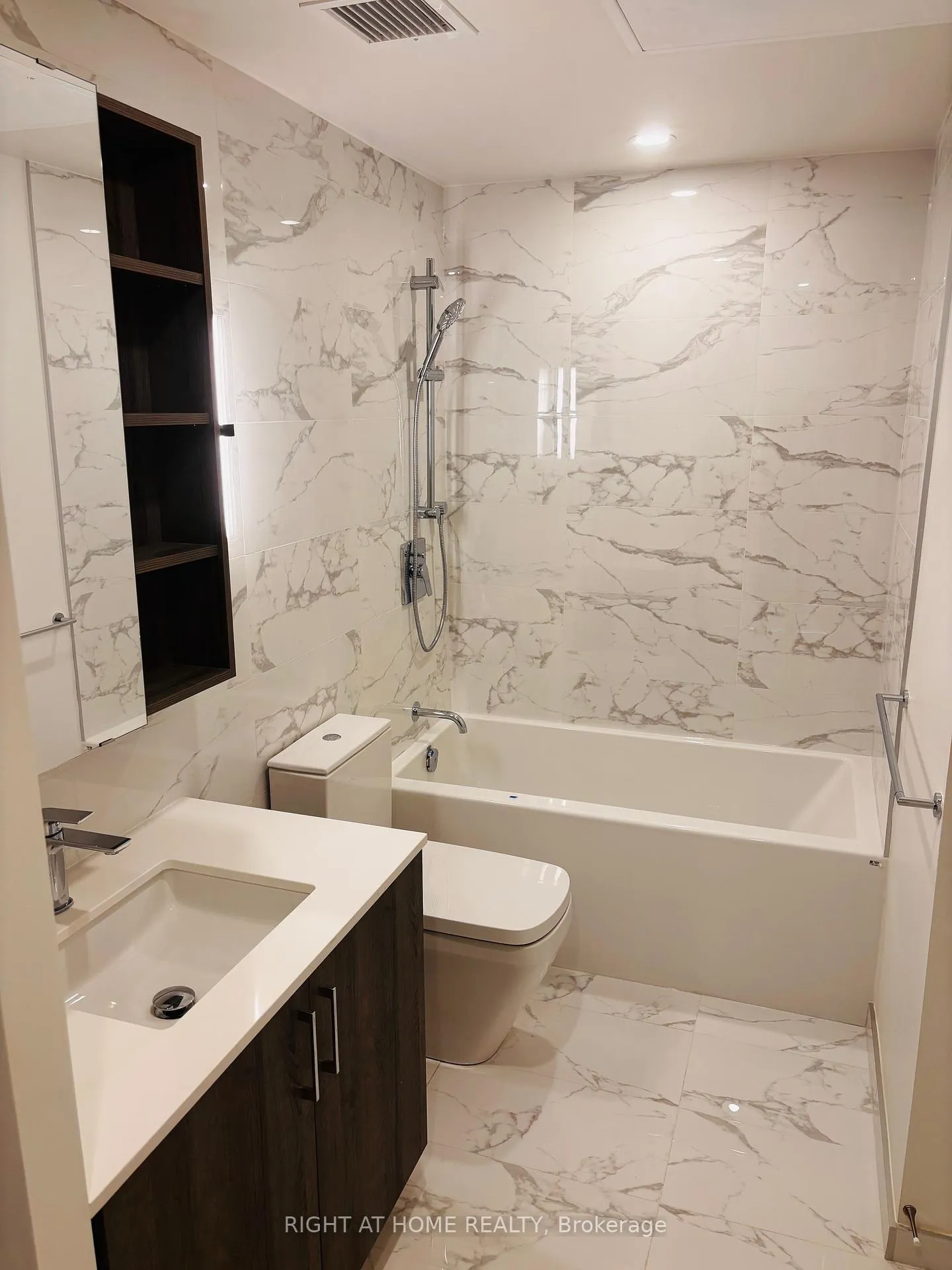 Photo 9 of Unit 512, 689 The Queensway, Etobicoke, Stonegate-Queensway — HOMEH