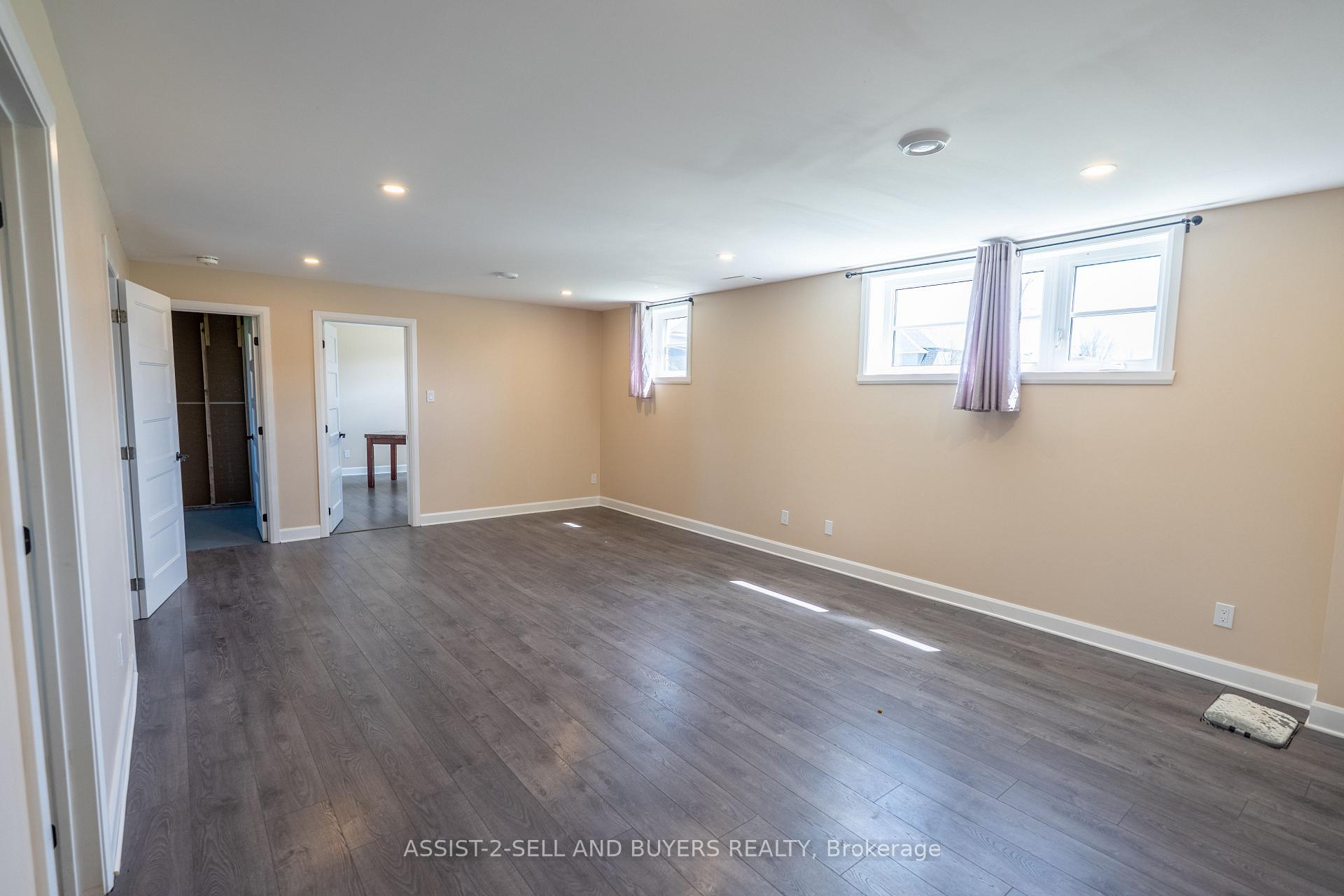 Photo 21 of 102 Forestdale Crescent, Cornwall — HOMEH