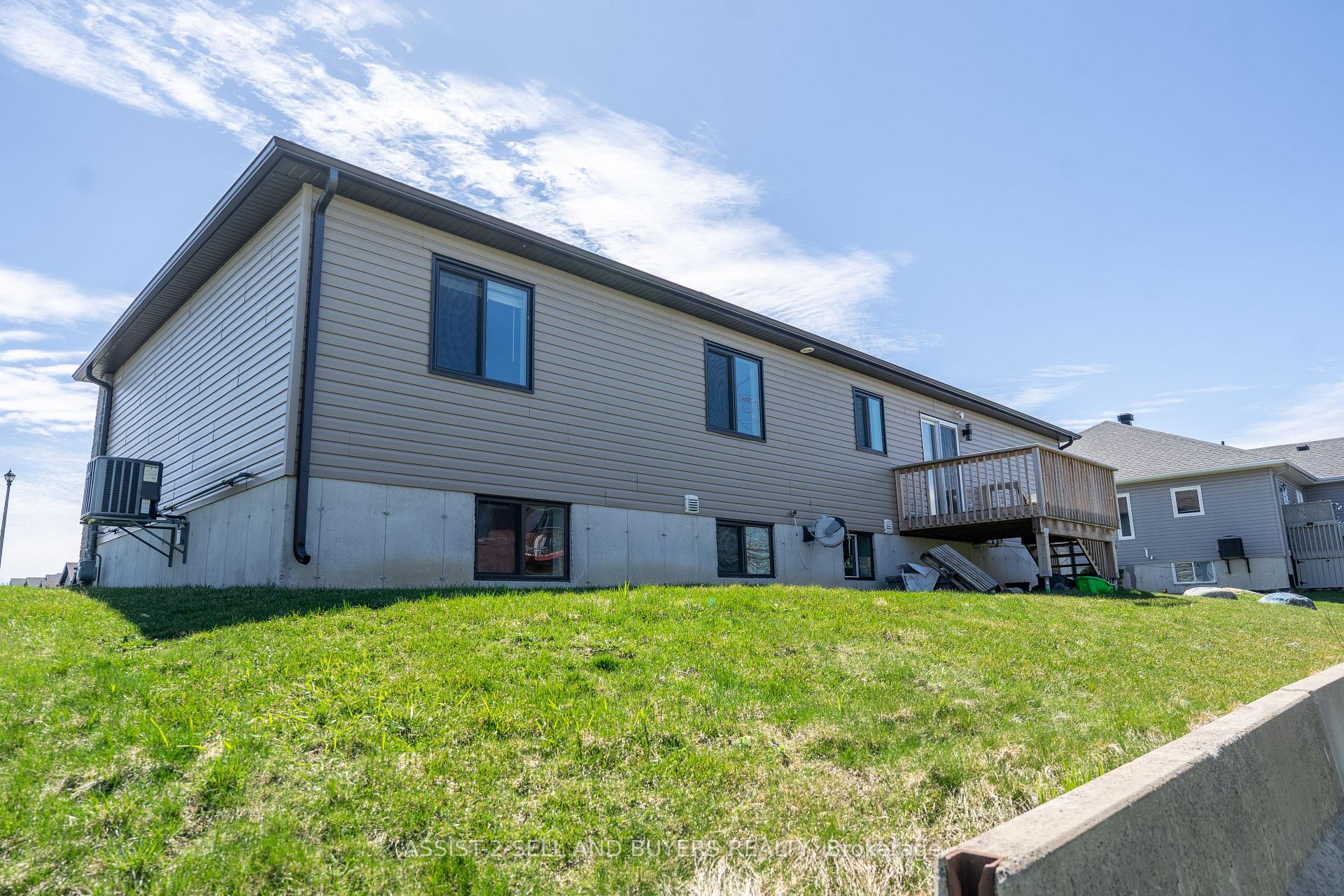 Photo 29 of 102 Forestdale Crescent, Cornwall — HOMEH