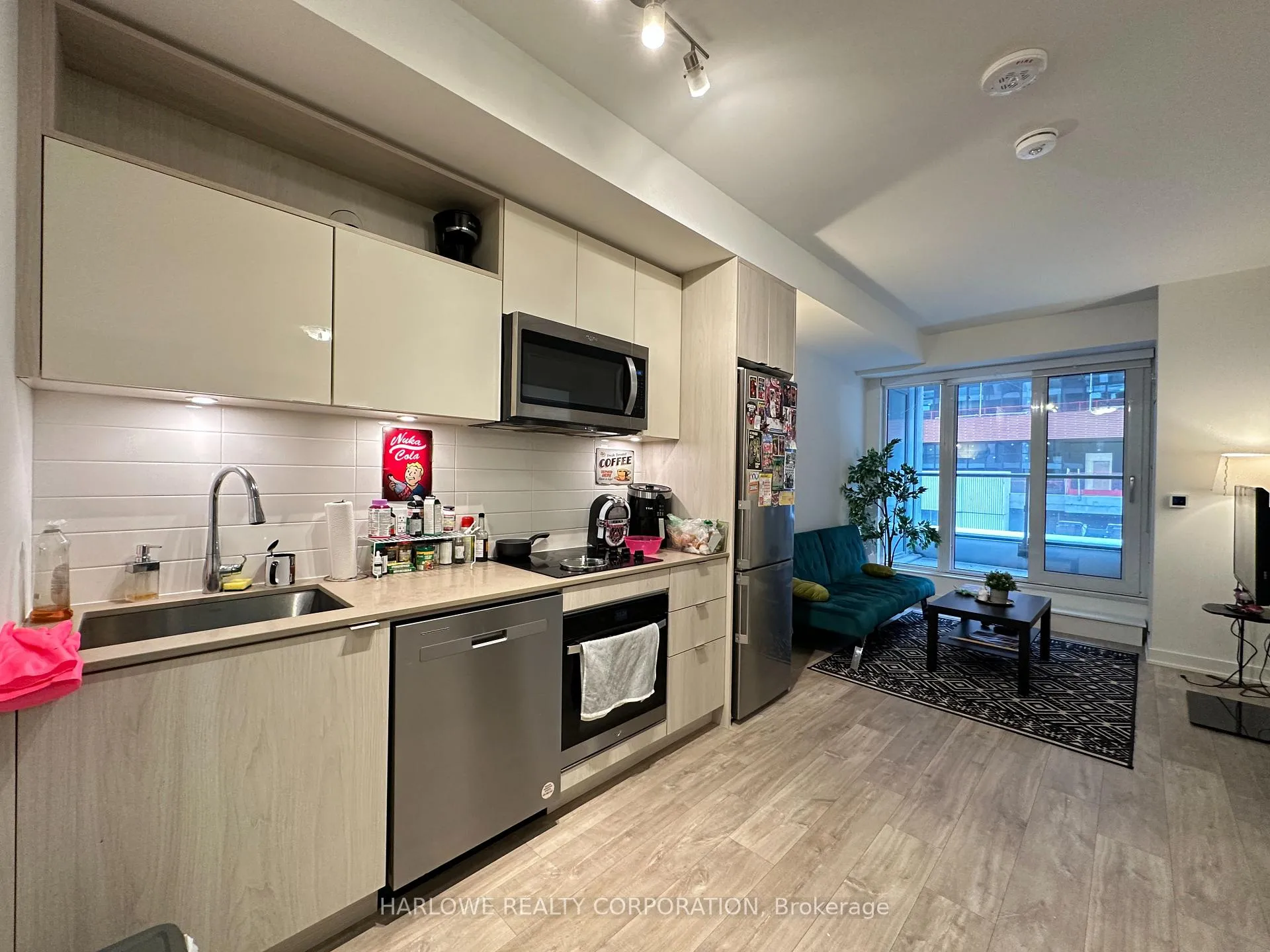 Front of Unit 333 W, 135 Lower Sherbourne Street W