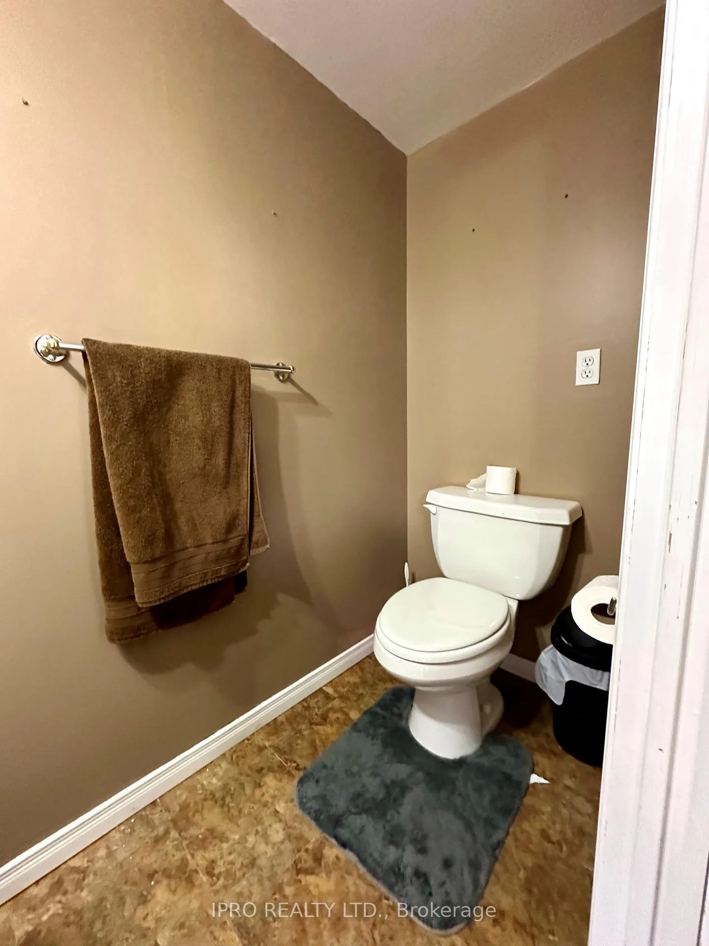 Photo 11 of 22 McGonigal Lane, Ajax, Central West — HOMEH