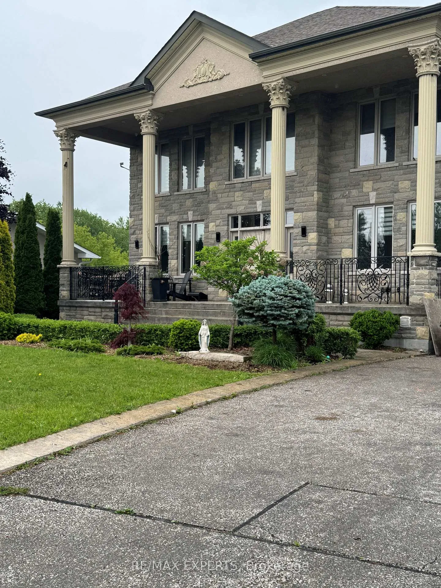 Front of Unit BASEMENT, 8228 Healey Road