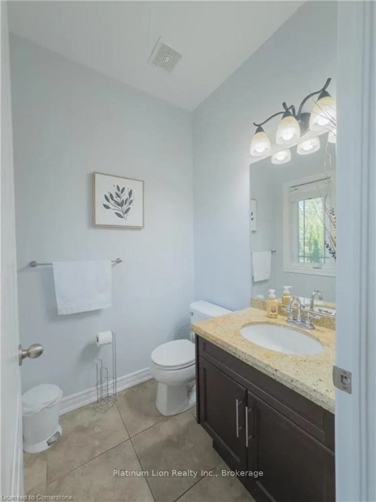 Photo 4 of 59 Kopperfield Lane, Hamilton, Mount Hope — HOMEH