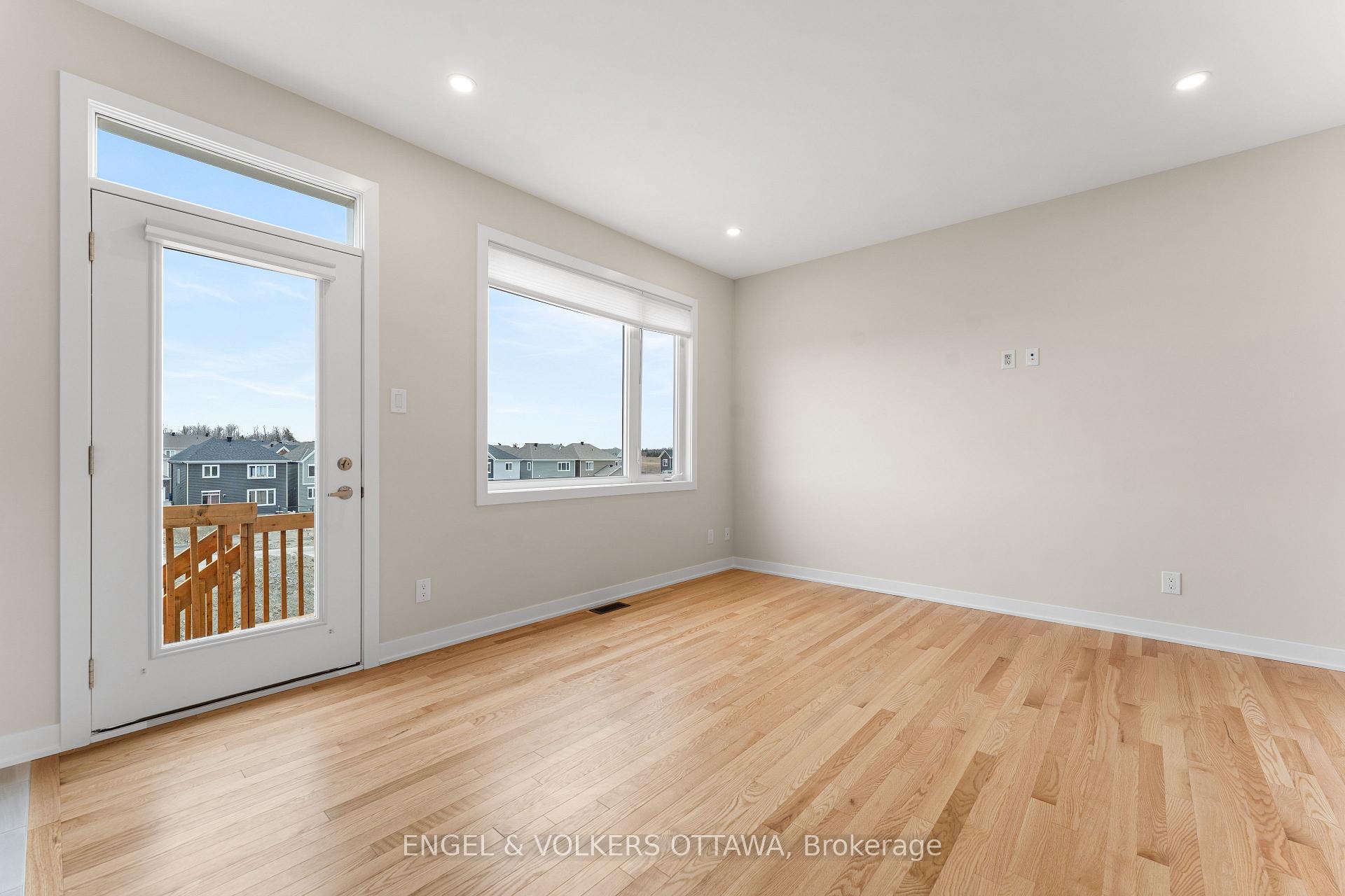 Photo 11 of 172 Beebalm Crescent, Ottawa, Barrhaven - Half Moon Bay — HOMEH