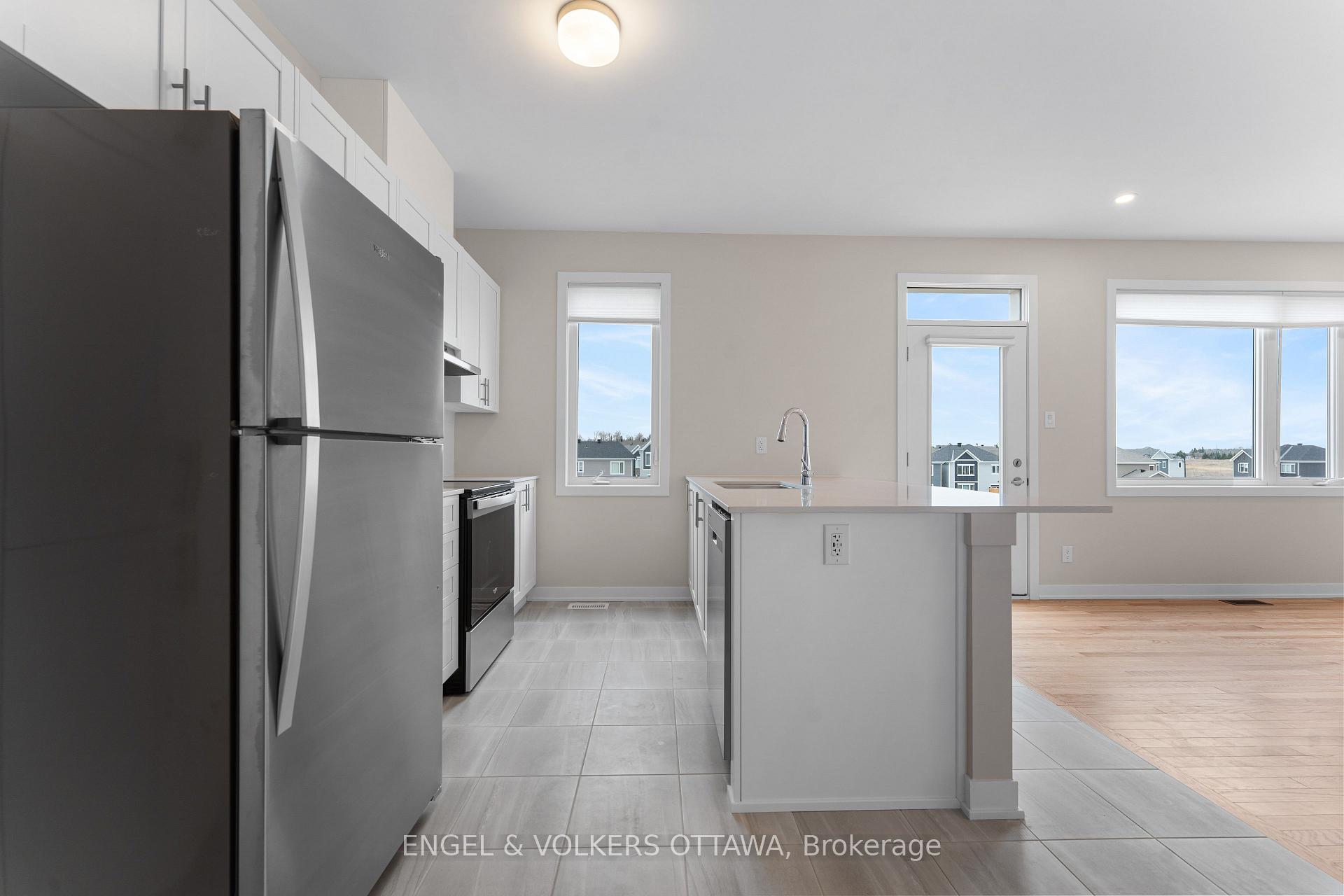 Photo 14 of 172 Beebalm Crescent, Ottawa, Barrhaven - Half Moon Bay — HOMEH