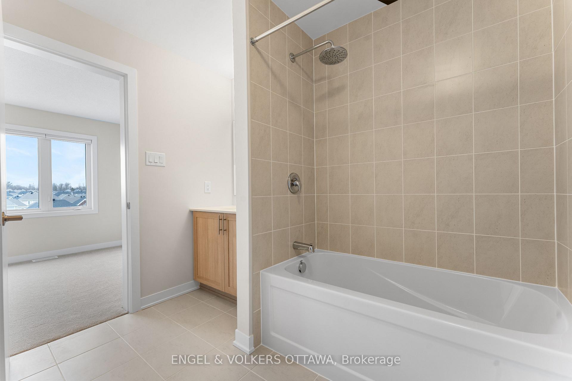 Photo 32 of 172 Beebalm Crescent, Ottawa, Barrhaven - Half Moon Bay — HOMEH