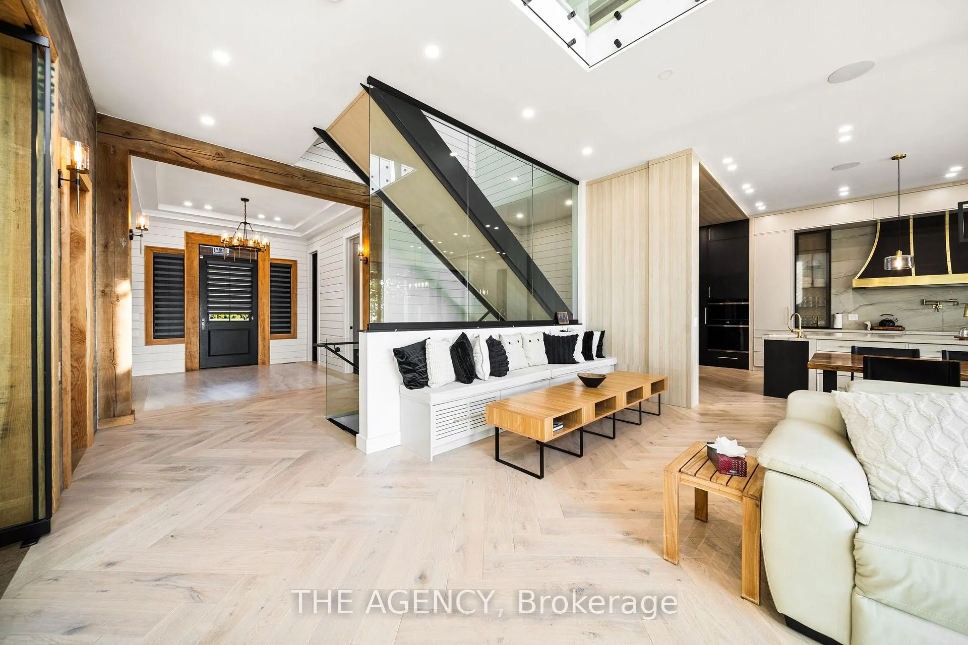 Photo 19 of 462 Silver Birch Drive, Tiny, Rural Tiny — HOMEH
