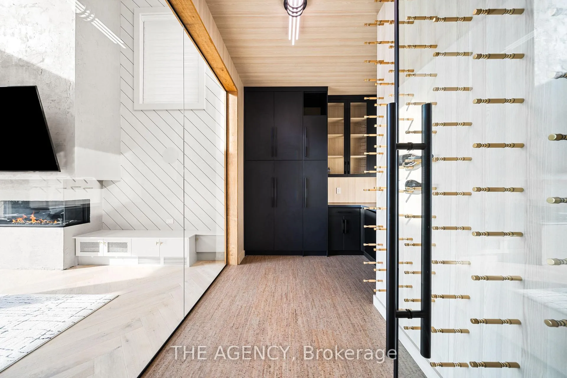 Photo 30 of 462 Silver Birch Drive, Tiny, Rural Tiny — HOMEH