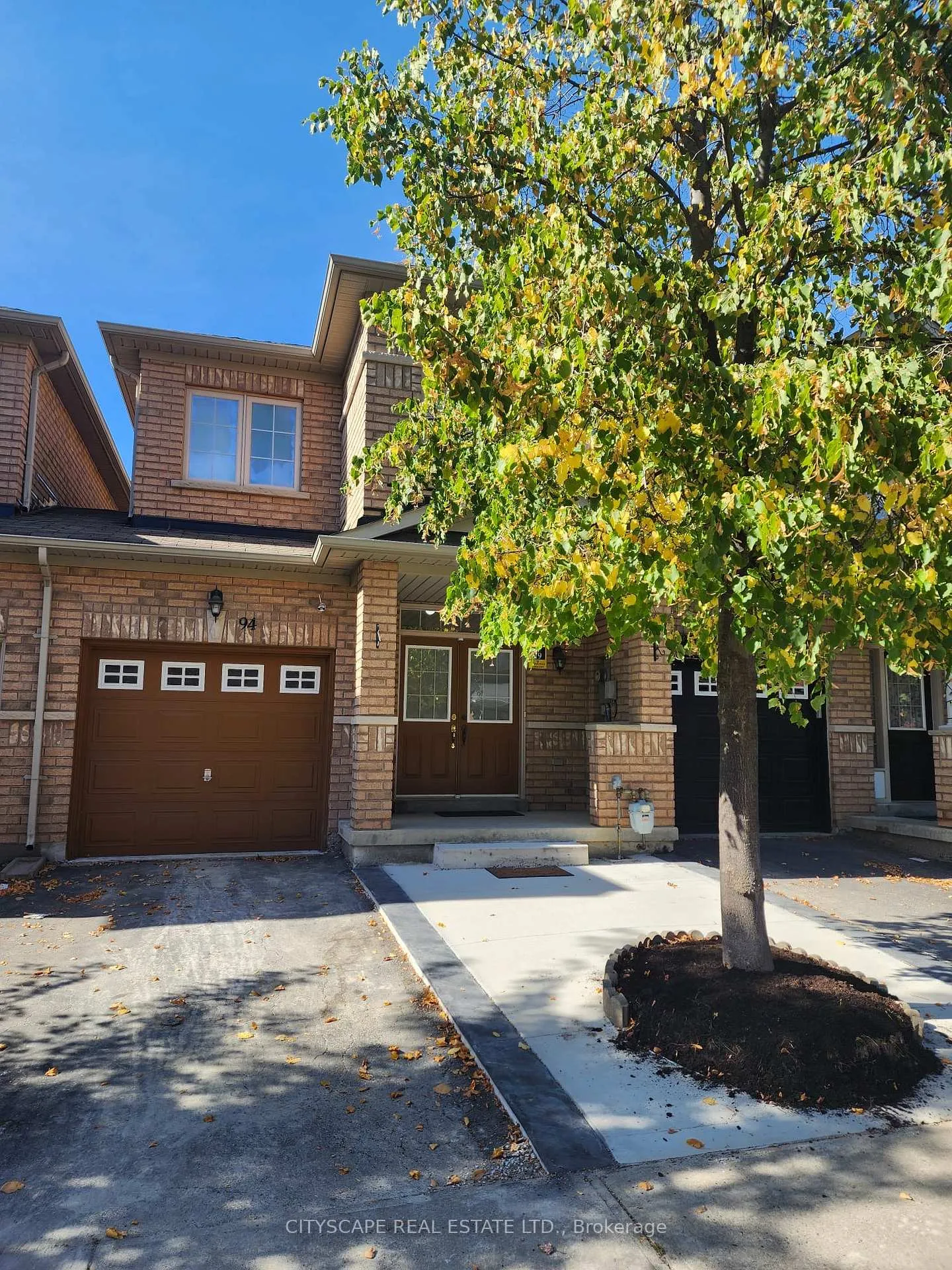 Front of 94 Unionville Crescent