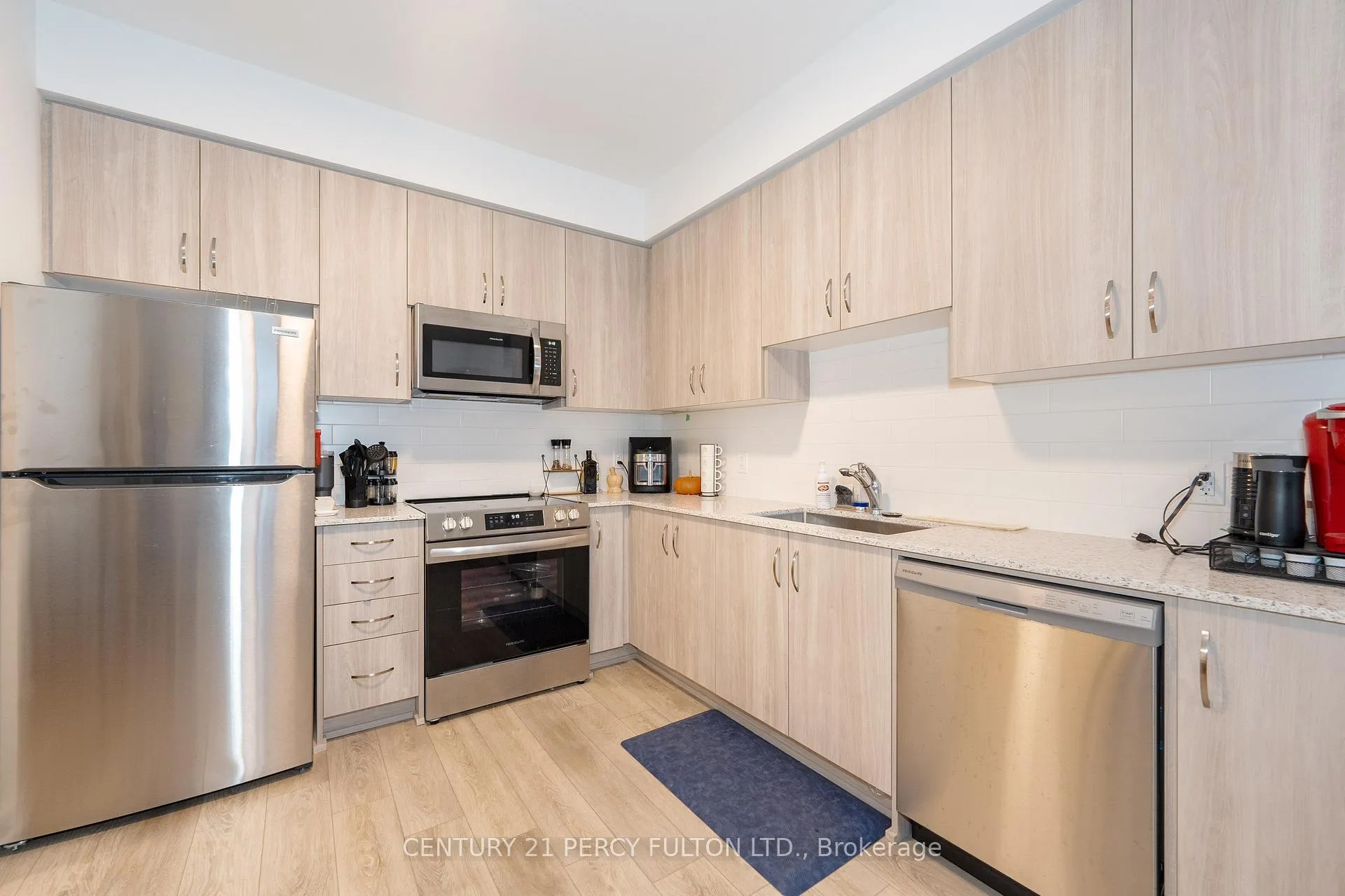 Photo 7 of Unit 213, 385 Arctic Red Drive, Oshawa, Windfields — HOMEH