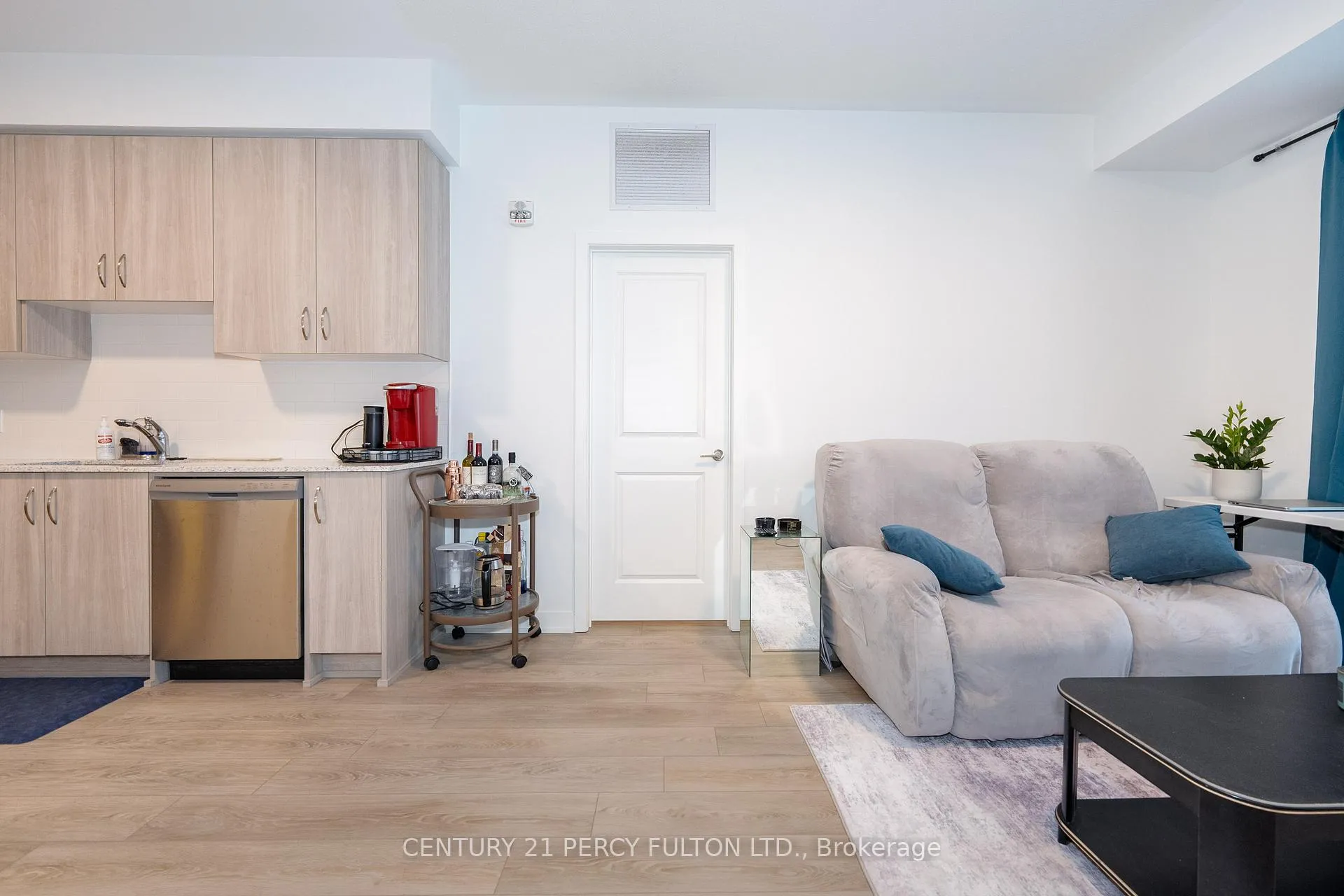 Photo 13 of Unit 213, 385 Arctic Red Drive, Oshawa, Windfields — HOMEH