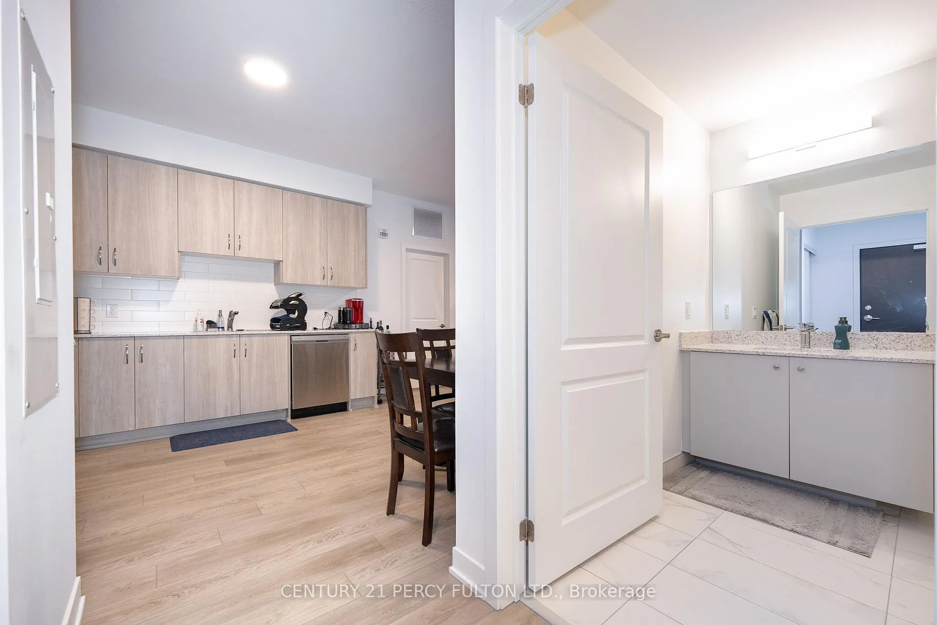 Photo 19 of Unit 213, 385 Arctic Red Drive, Oshawa, Windfields — HOMEH
