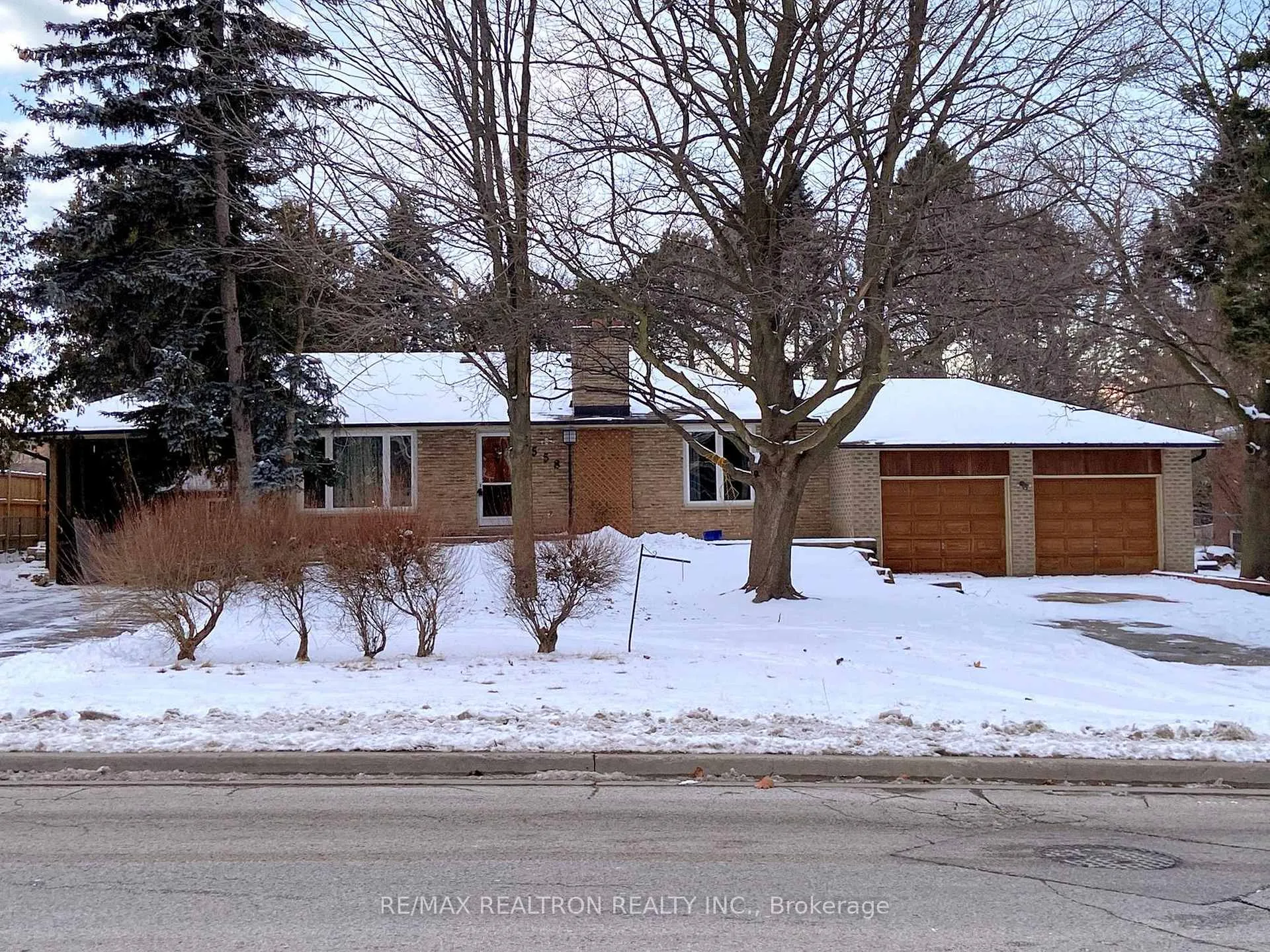 Photo 1 of 558 Sheppard Avenue, Pickering, Woodlands — HOMEH