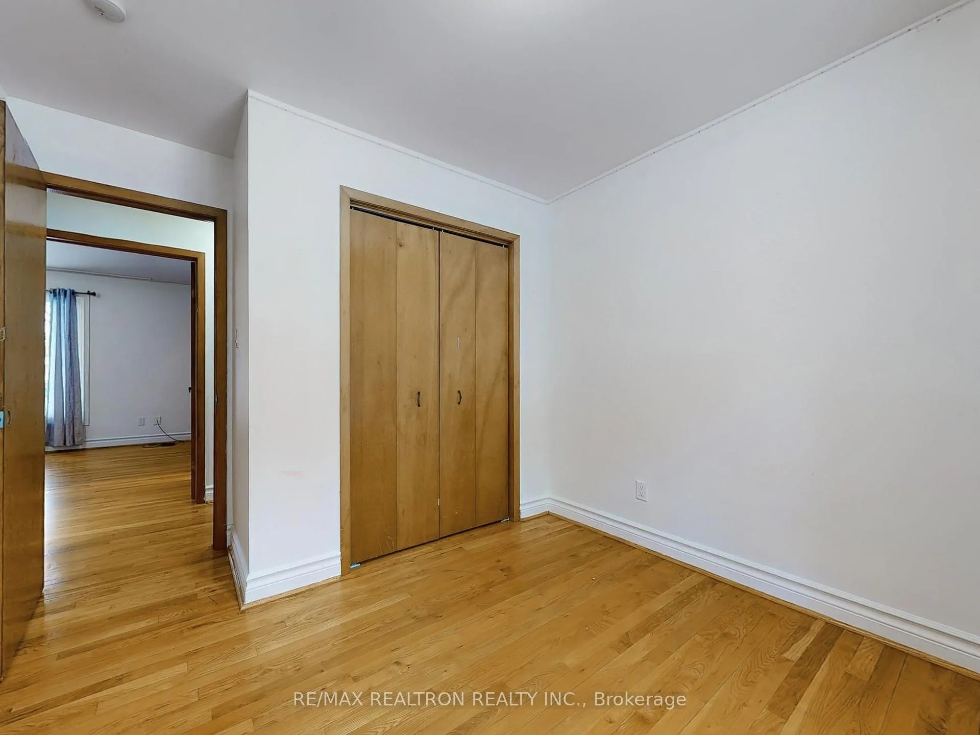 Photo 18 of 558 Sheppard Avenue, Pickering, Woodlands — HOMEH
