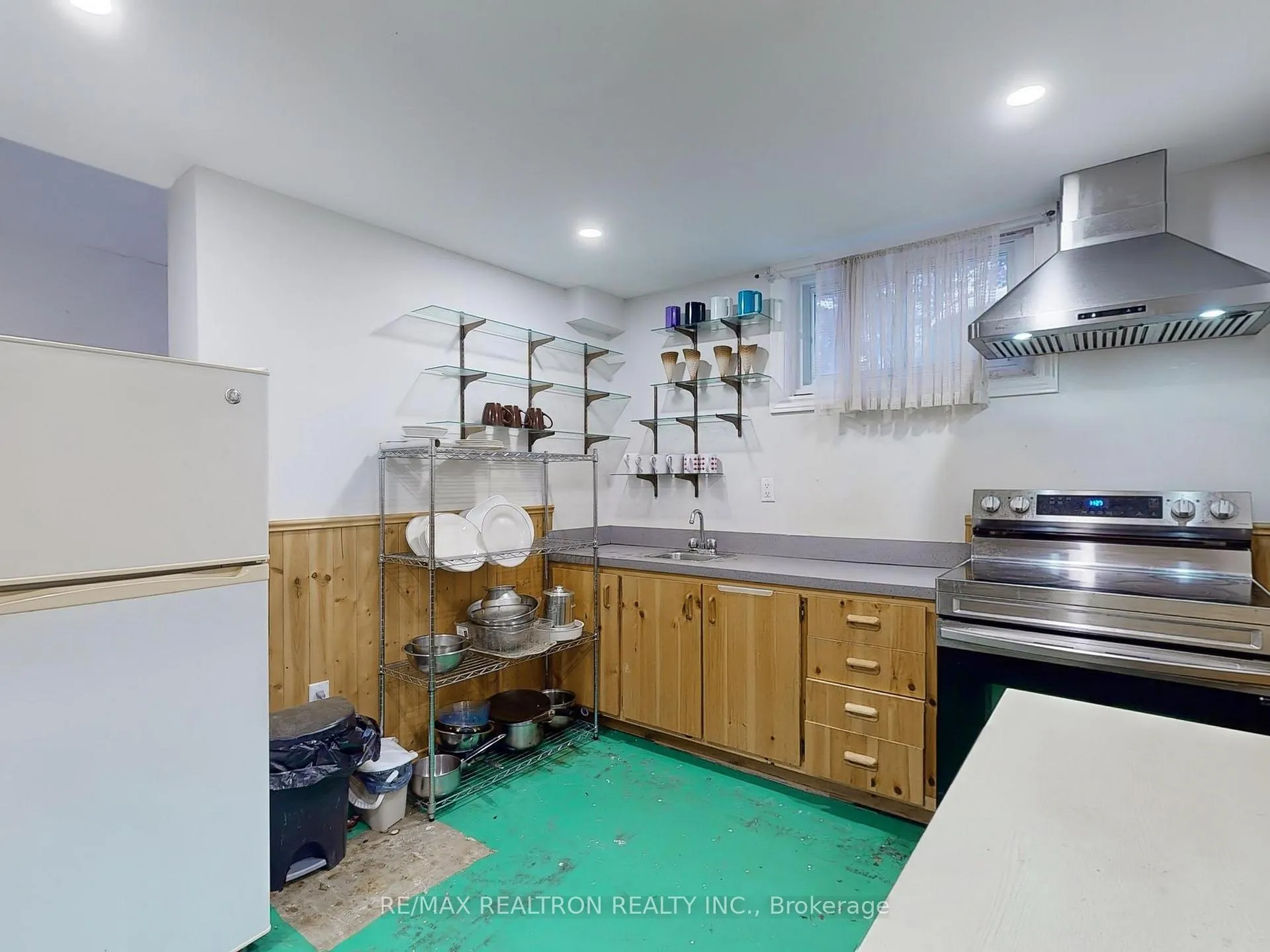 Photo 29 of 558 Sheppard Avenue, Pickering, Woodlands — HOMEH
