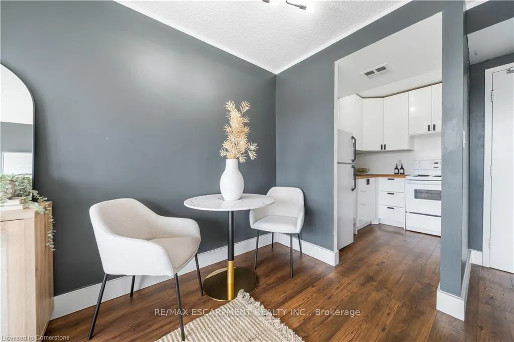 Photo 6 of Unit 2907, 150 Charlton Avenue E, Hamilton, Corktown — HOMEH