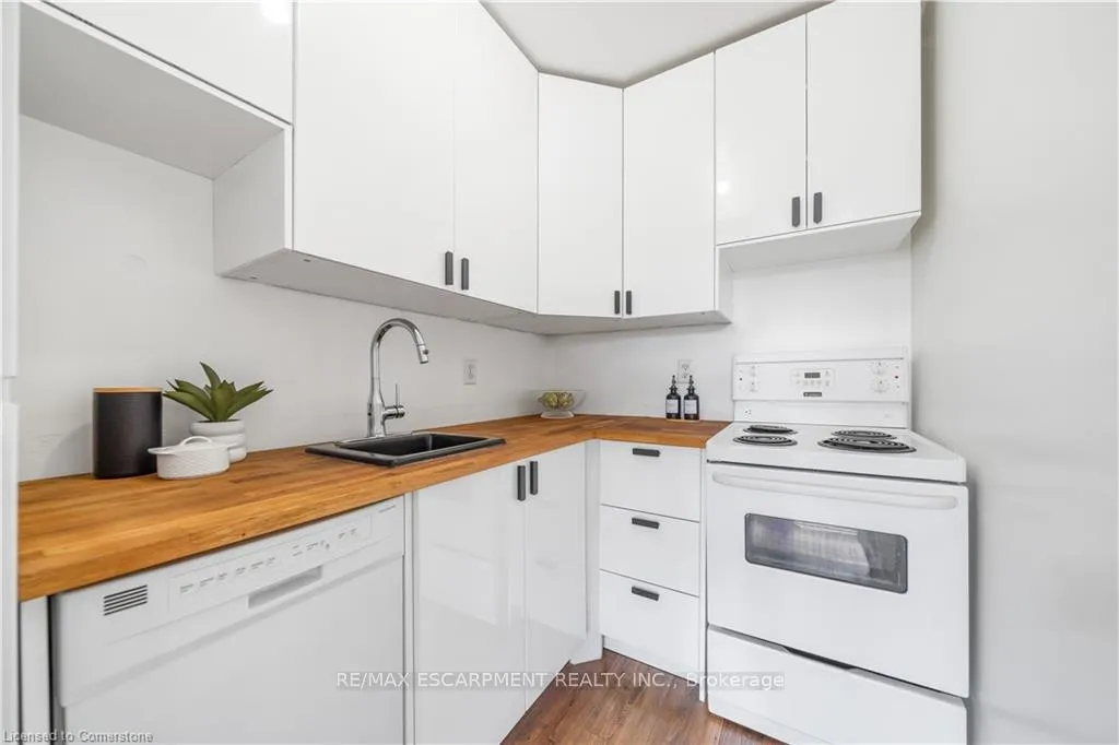 Photo 9 of Unit 2907, 150 Charlton Avenue E, Hamilton, Corktown — HOMEH