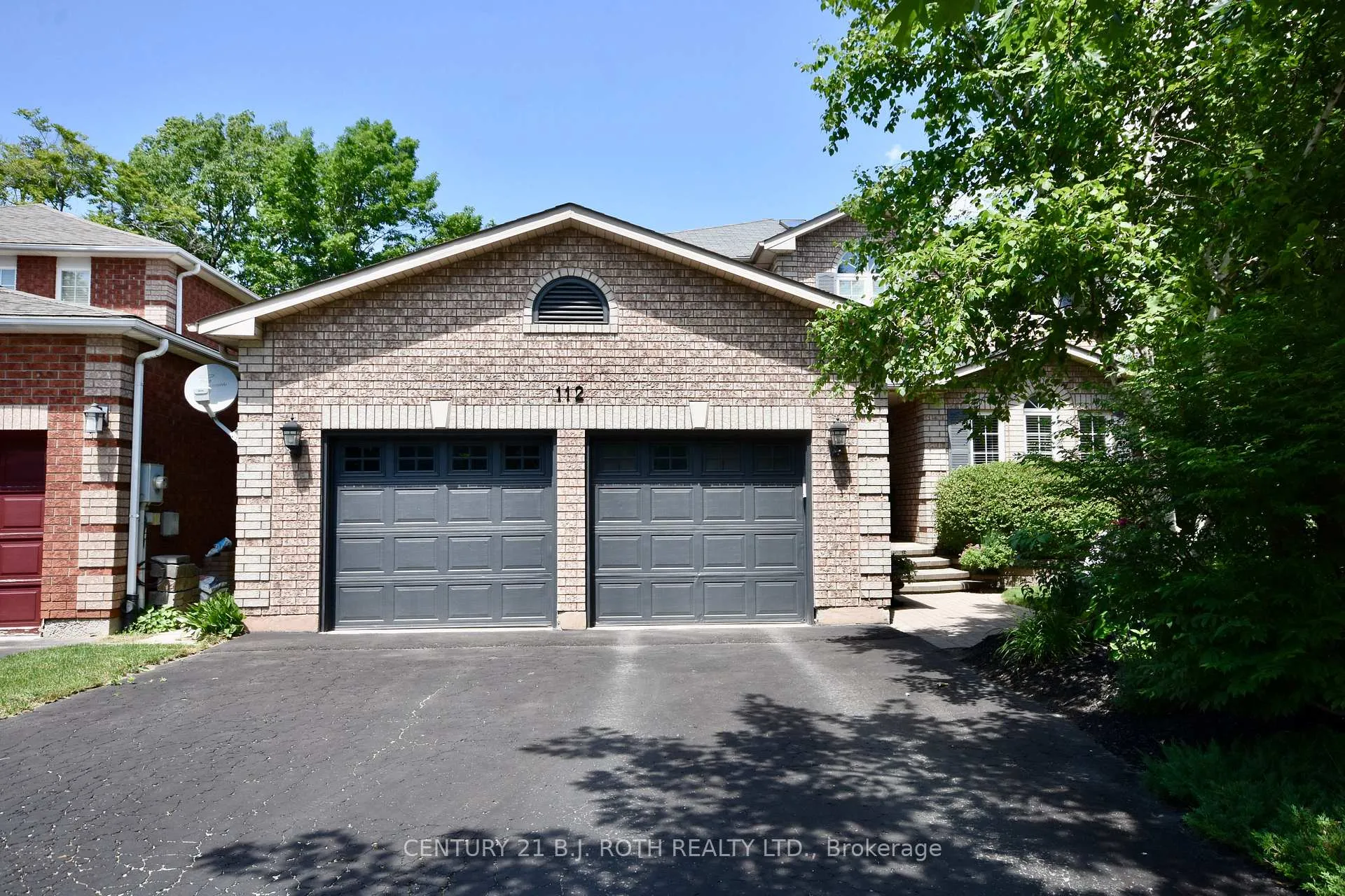 Photo 1 of 112 Brown Wood Drive, Barrie, Little Lake — HOMEH