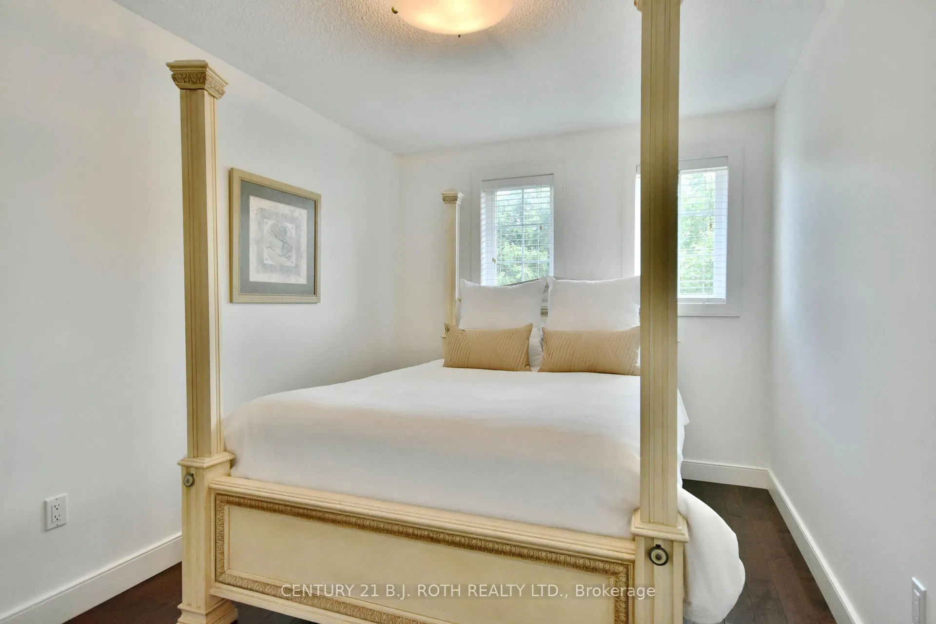 Photo 29 of 112 Brown Wood Drive, Barrie, Little Lake — HOMEH