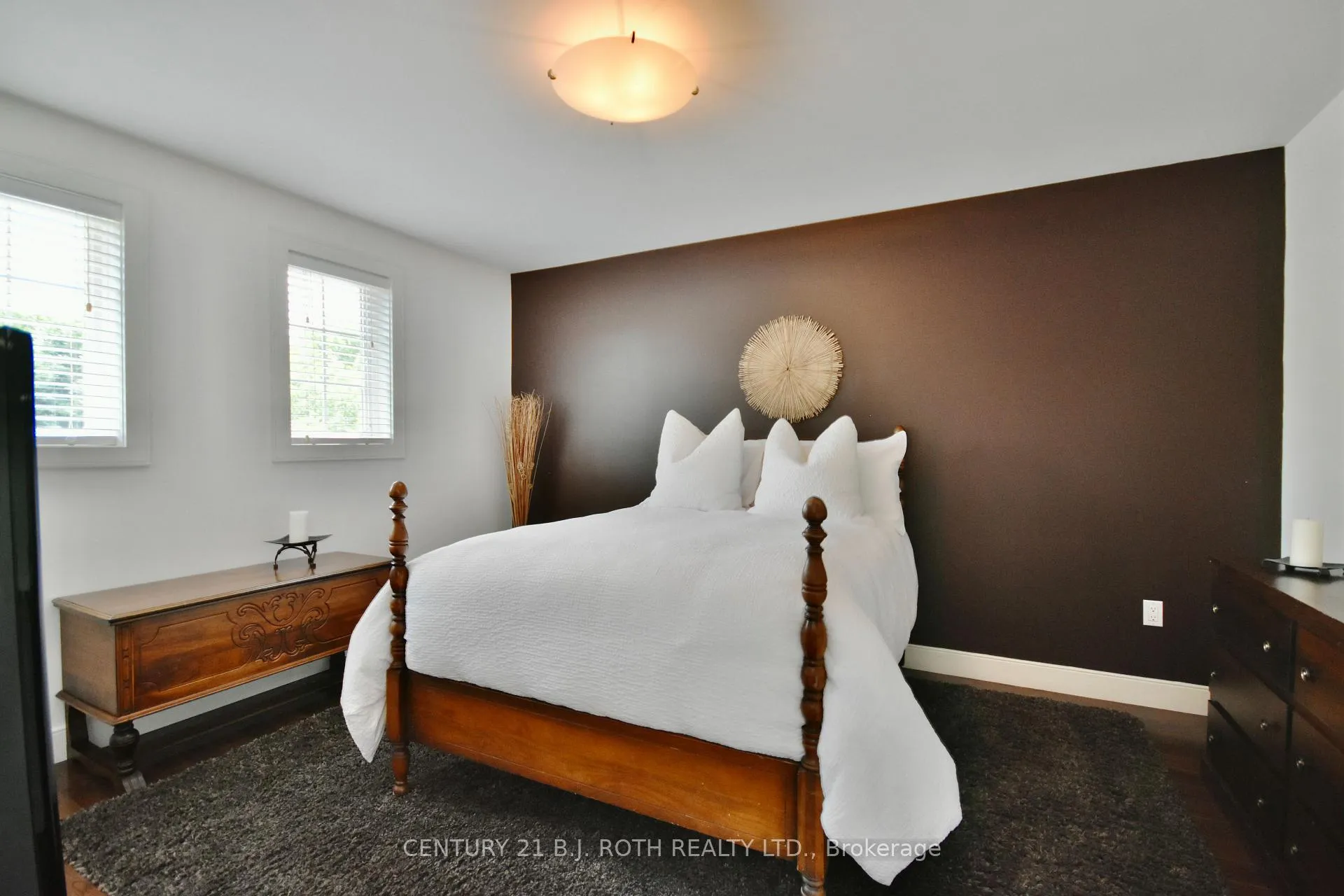 Photo 39 of 112 Brown Wood Drive, Barrie, Little Lake — HOMEH