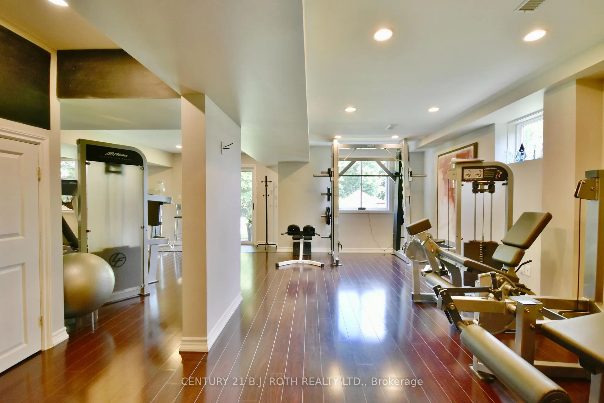 Photo 41 of 112 Brown Wood Drive, Barrie, Little Lake — HOMEH