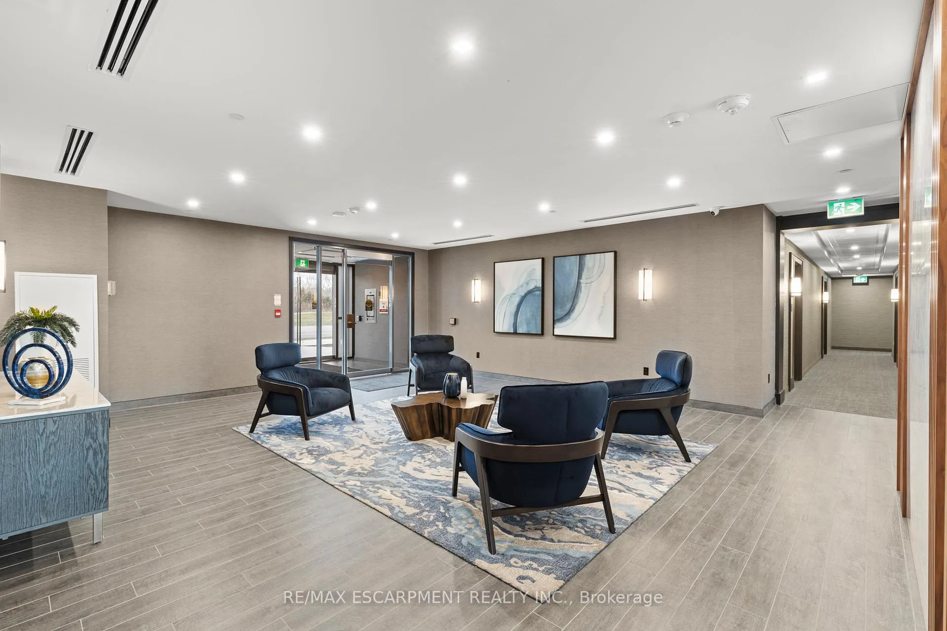 Photo 26 of Unit 422, 460 Dundas Street E, Hamilton, Waterdown — HOMEH