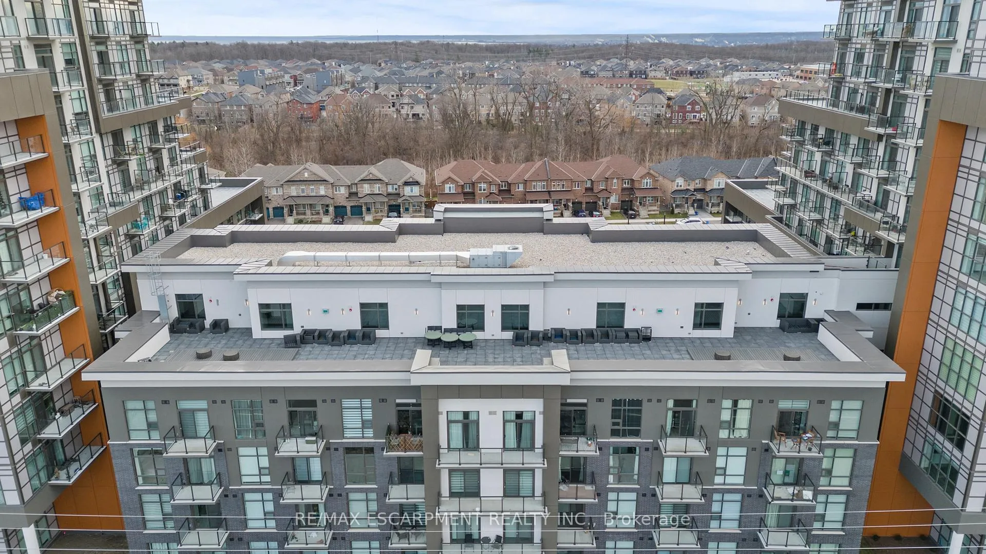 Photo 32 of Unit 422, 460 Dundas Street E, Hamilton, Waterdown — HOMEH