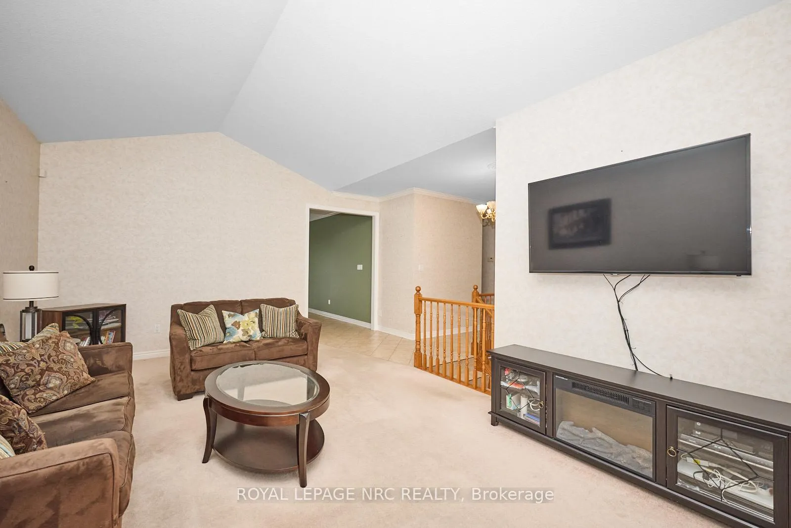 Photo 9 of 4100 Kalar Road, Niagara Falls, Ascot — HOMEH