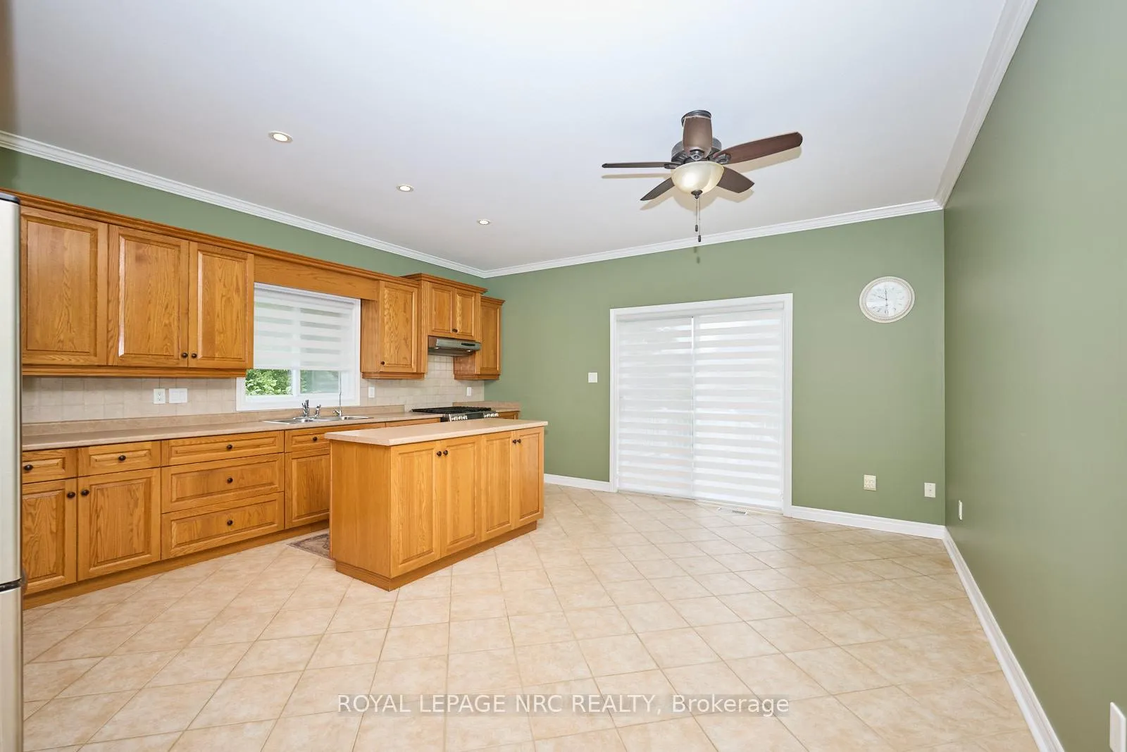 Photo 10 of 4100 Kalar Road, Niagara Falls, Ascot — HOMEH