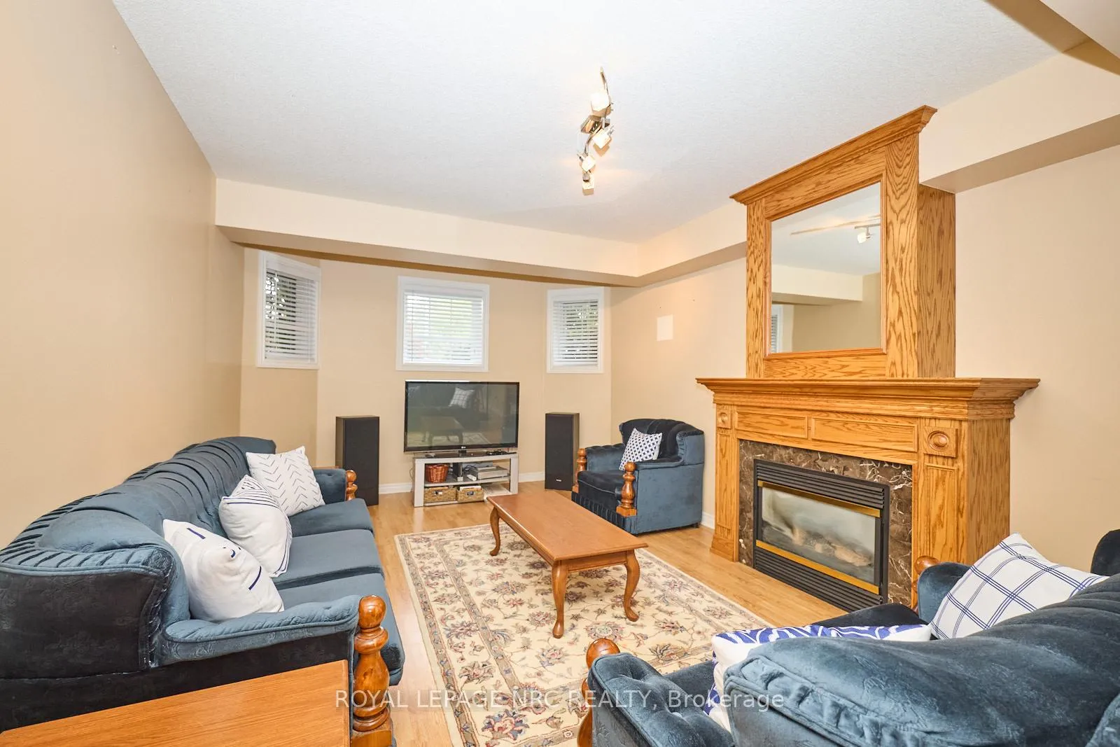 Photo 36 of 4100 Kalar Road, Niagara Falls, Ascot — HOMEH